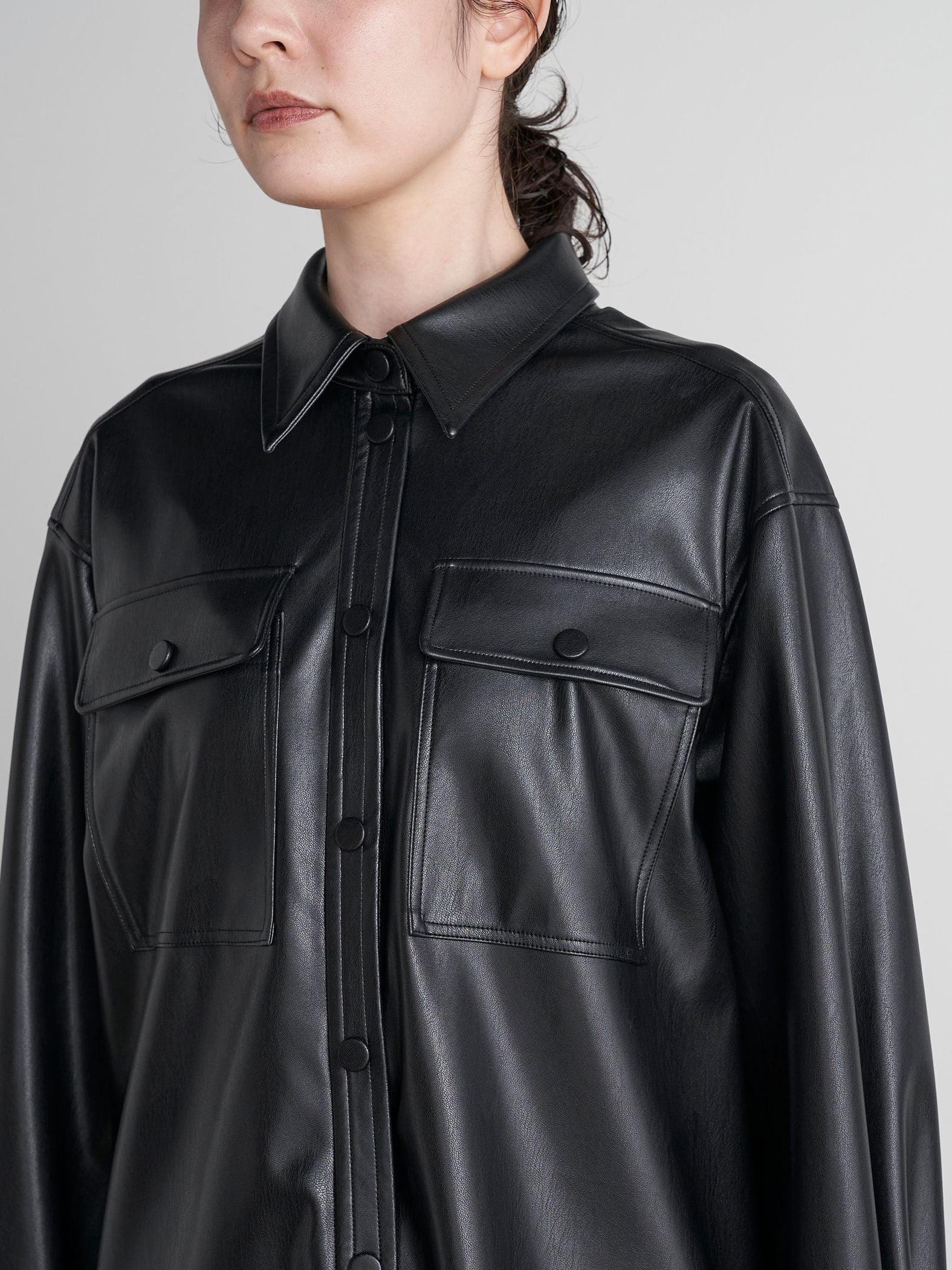 【大きいサイズ】【VEAGAN LEATHER】オーバーサイズレザーCPOシャツジャケット≪サスティナブル≫