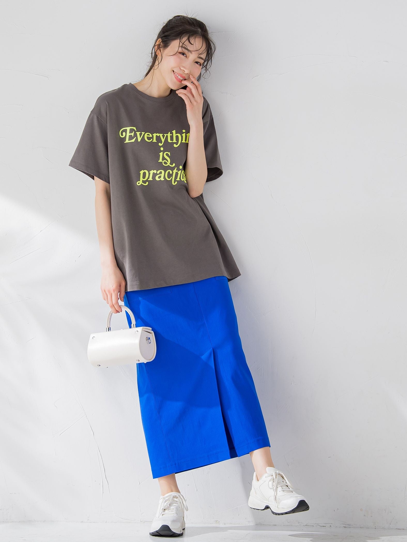 【大人も取り入れやすい】ロゴTシャツ《洗濯機で洗える》