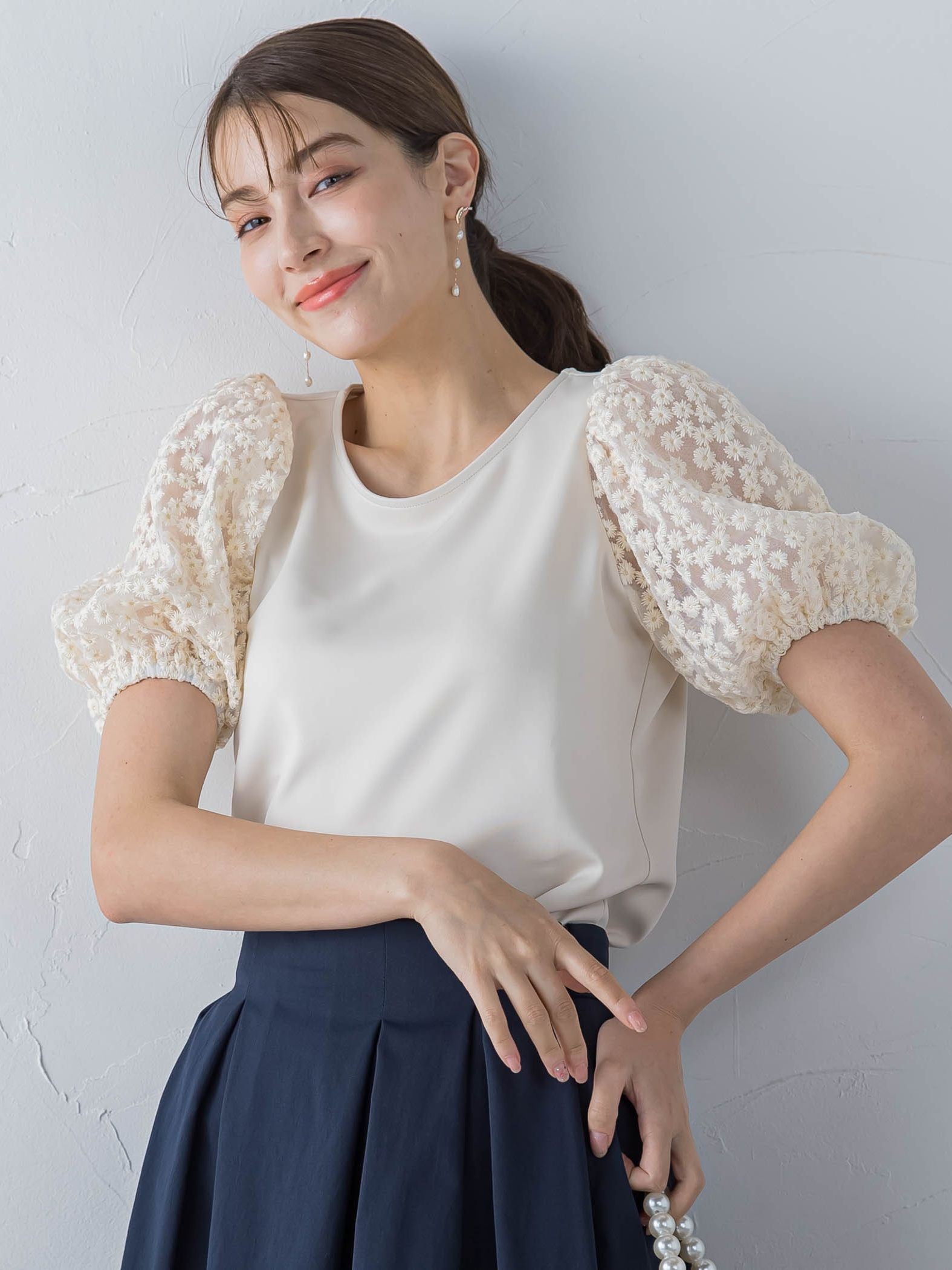 チュール刺繍ドッキングカットソー ≪手洗い可能≫