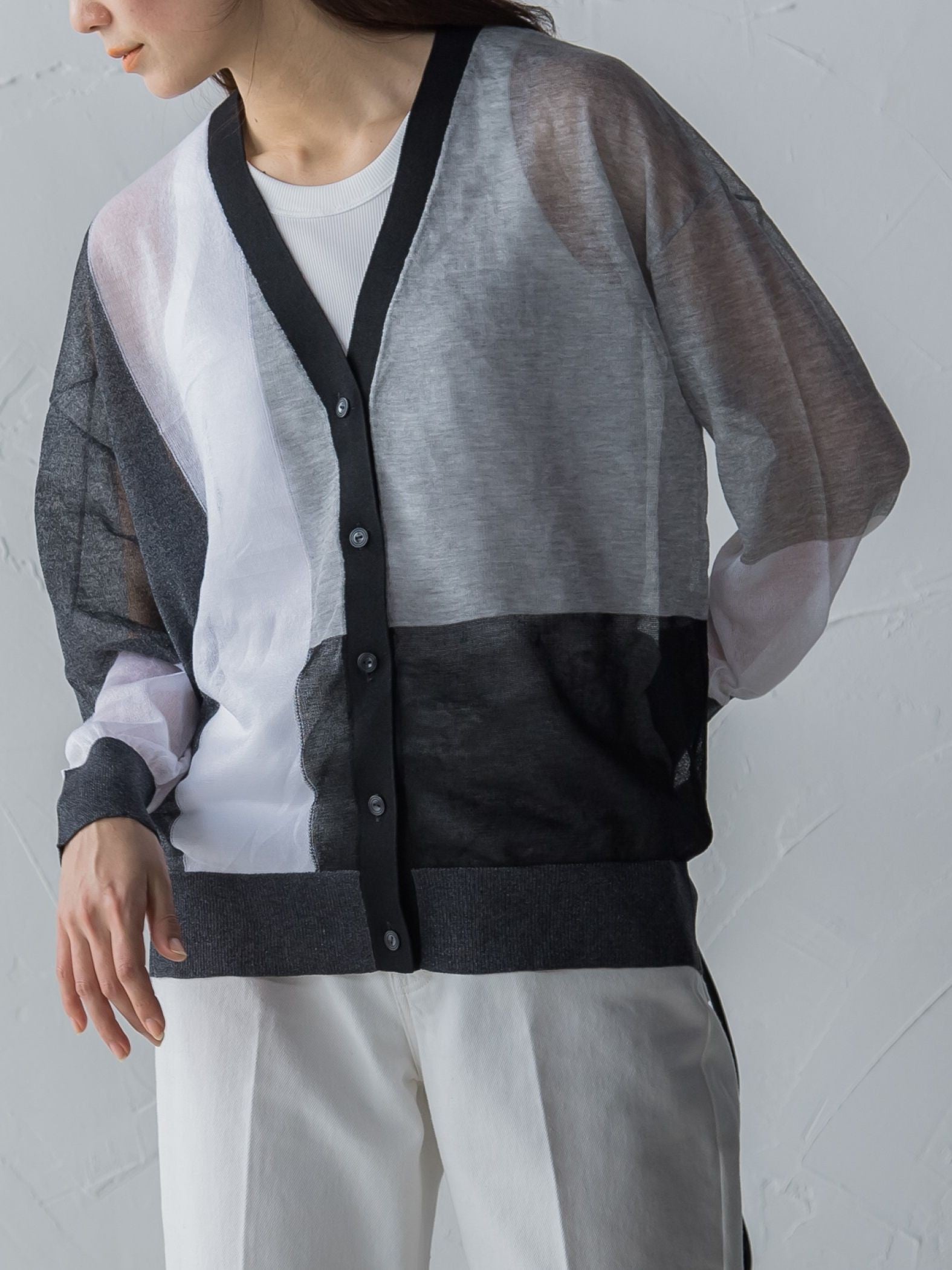 LEVITAブロッキングシアーカーディガン≪手洗い可能≫
