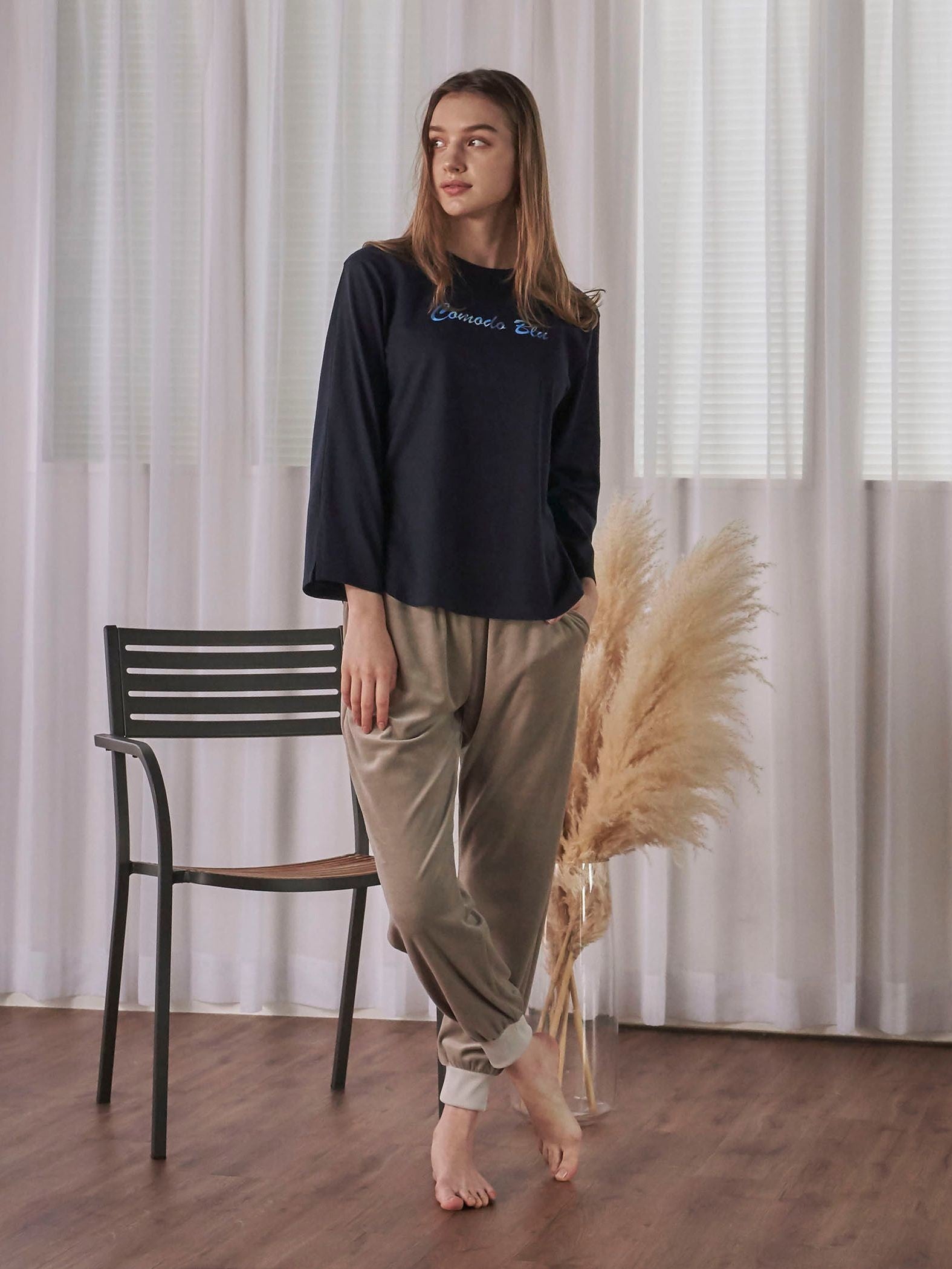 発砲プリントロングTシャツ