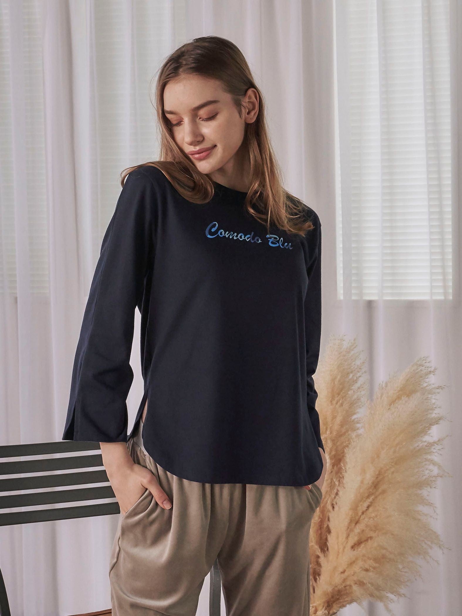 発砲プリントロングTシャツ