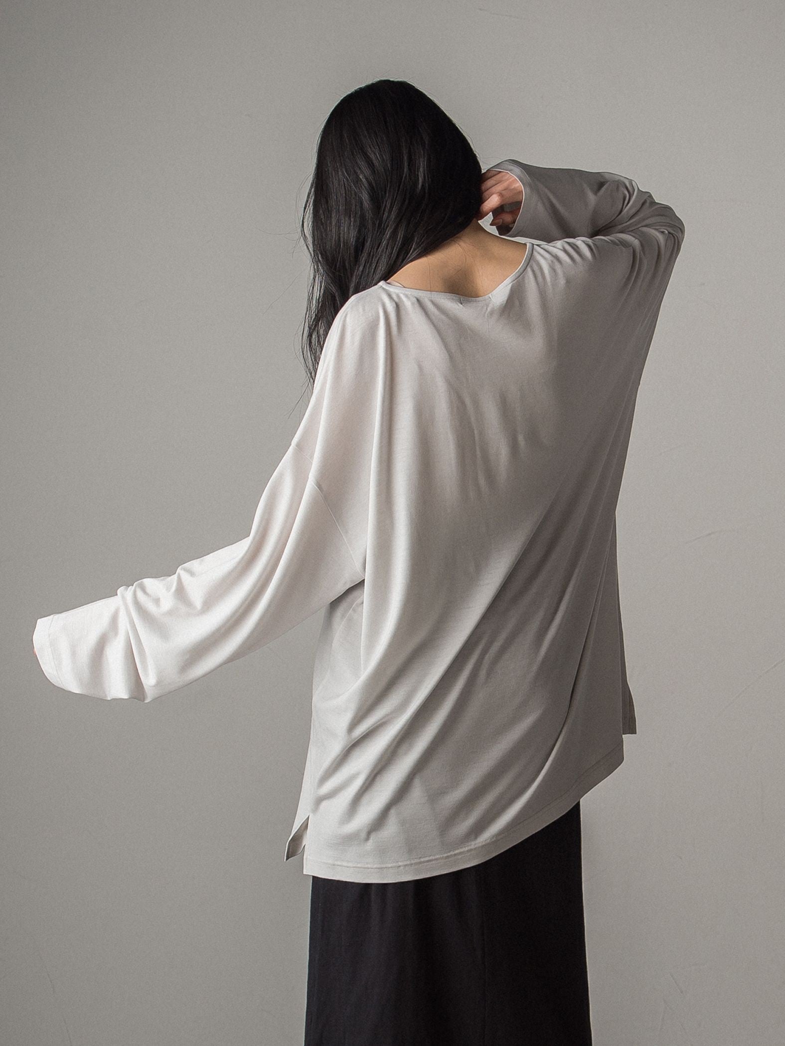 オールシーズン使える ウォッシャブルウールTシャツ ≪手洗い可能≫