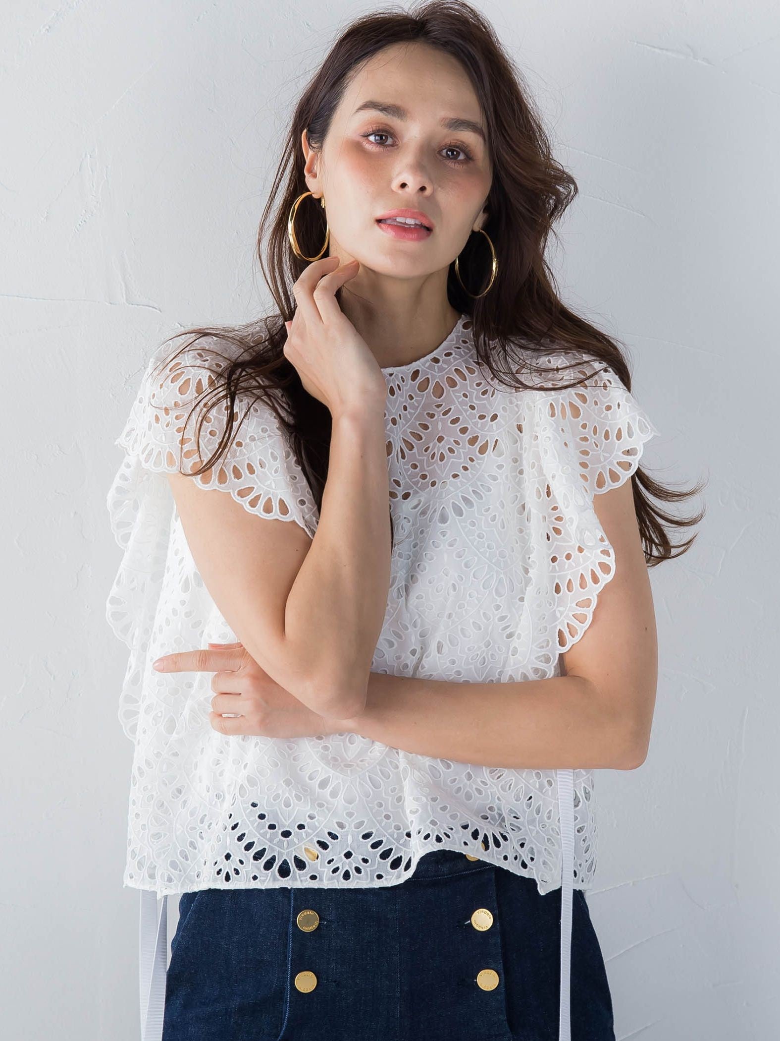 コットンレース刺繍袖ラッフルブラウス≪SET UP対応≫