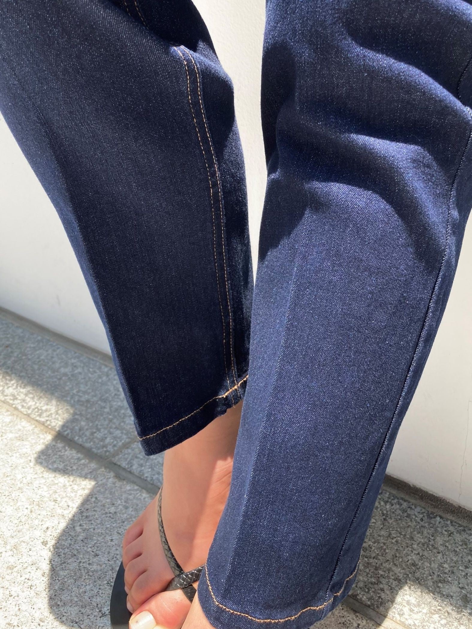 ストレッチテーパードデニムパンツ≪洗濯機で洗える≫