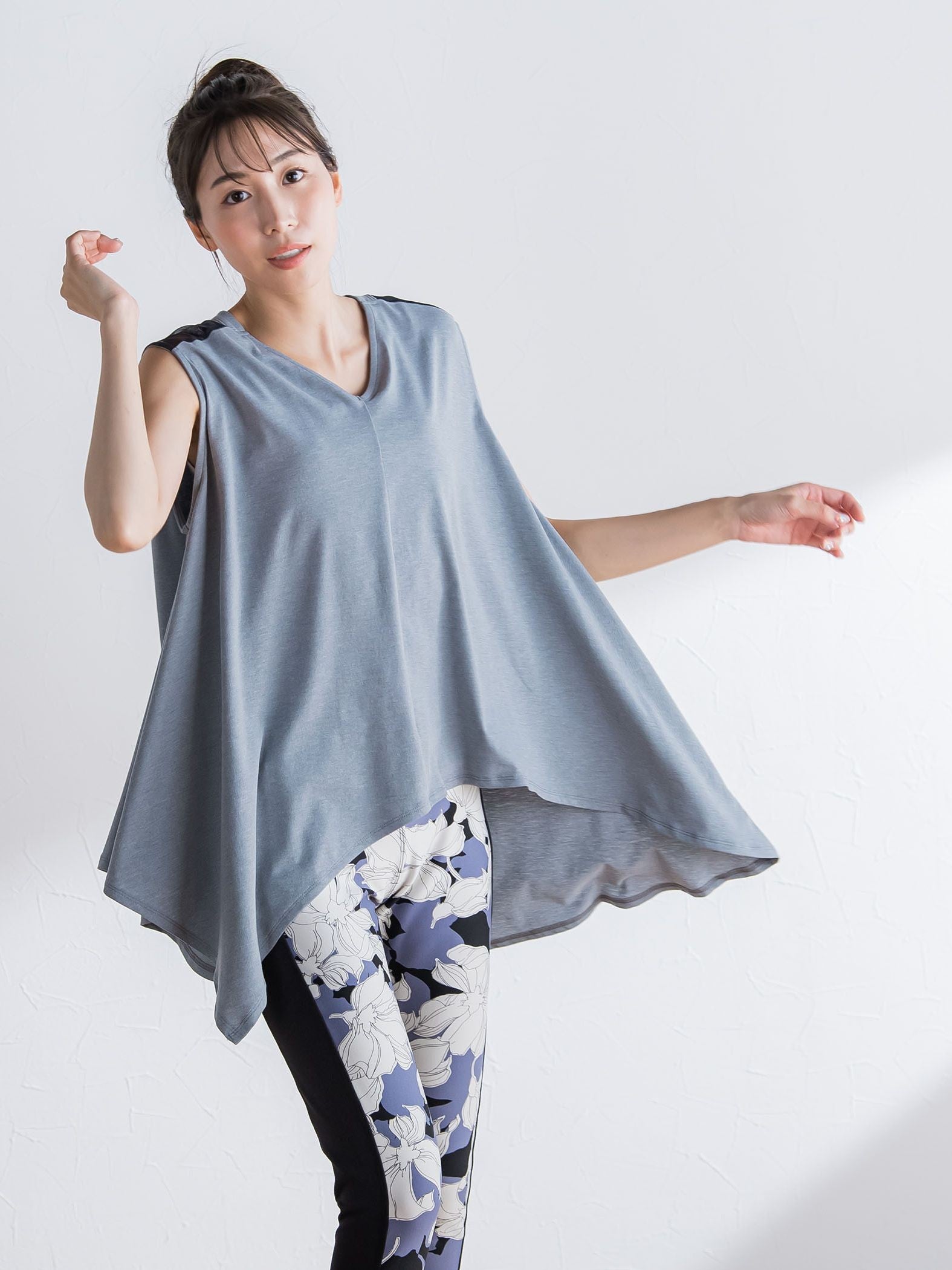 【アクティブ/ヨガ/スポーツウェア】ノースリアシメフレアプルオーバー《手洗い可能》
