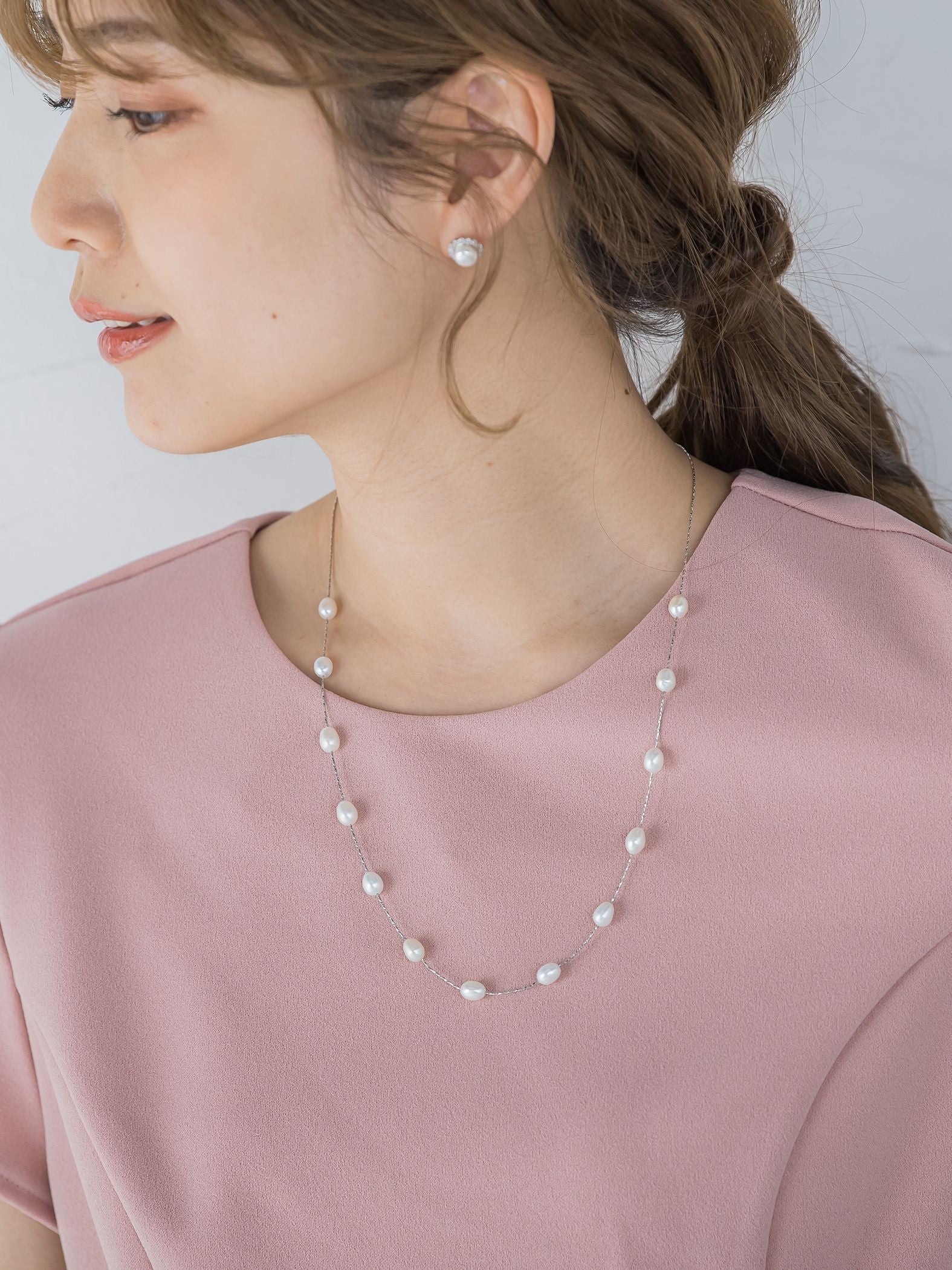 淡水パール付きロングネックレス