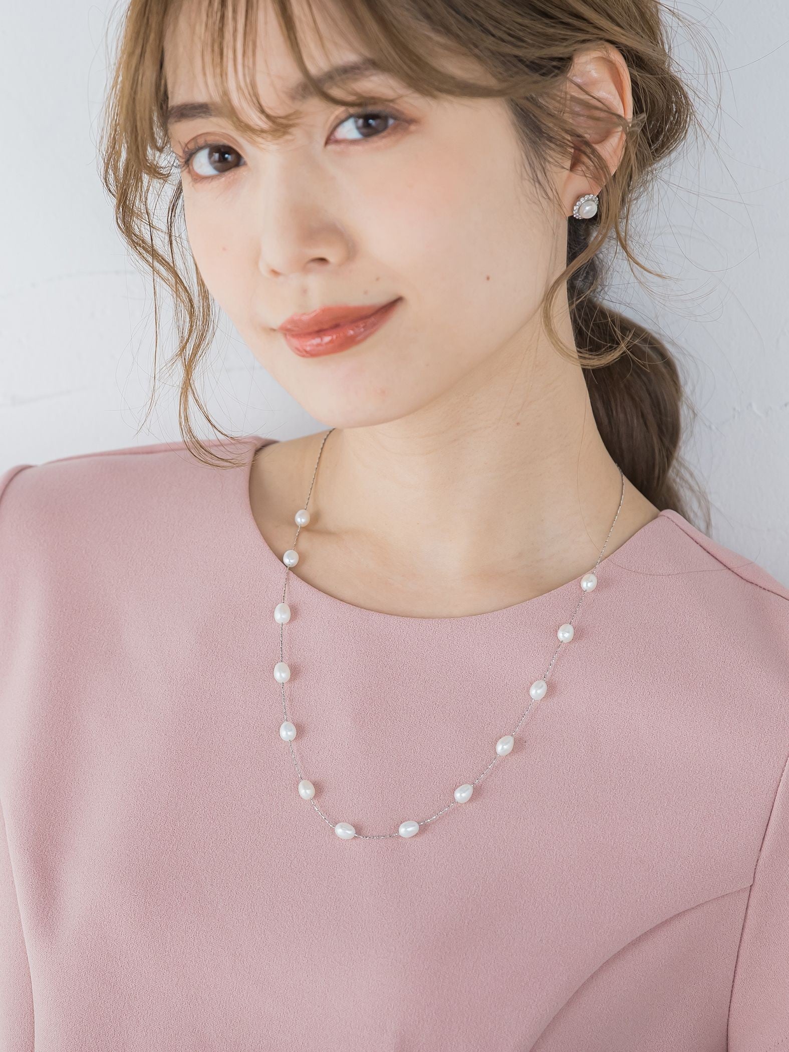 淡水パール付きロングネックレス
