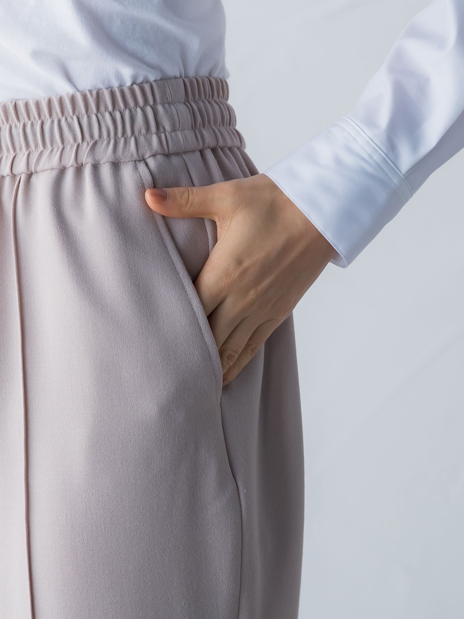 ドロストテーパードパンツ≪洗濯機で洗える≫