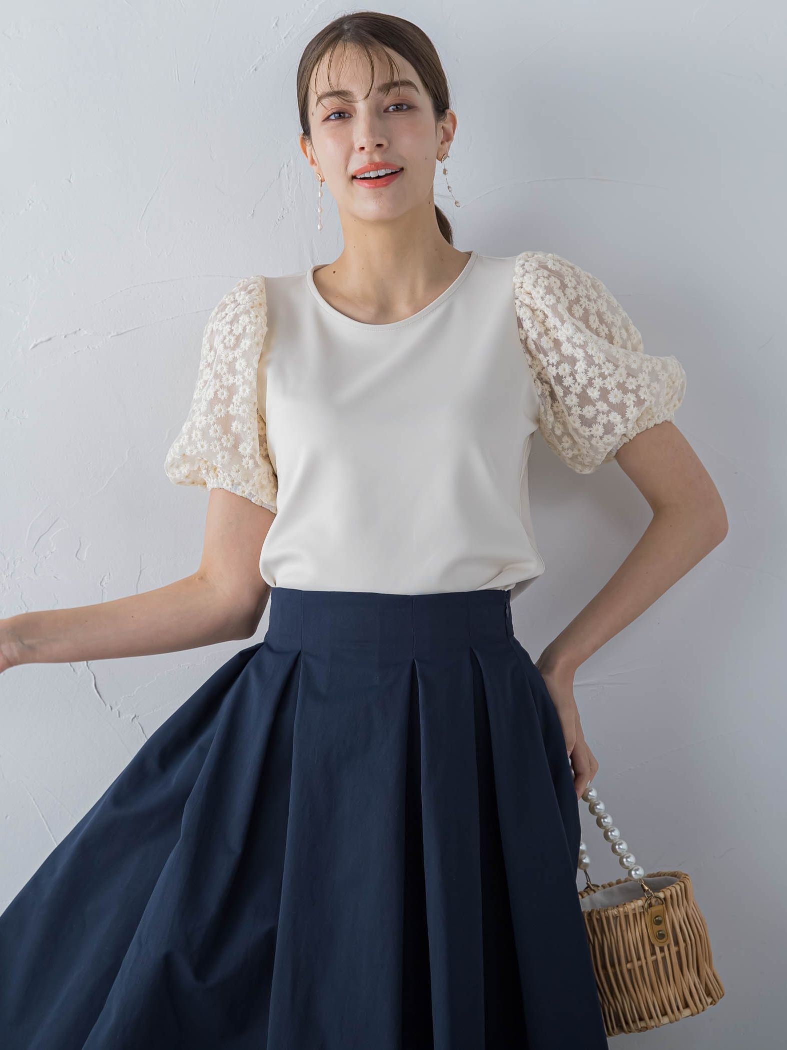 チュール刺繍ドッキングカットソー ≪手洗い可能≫