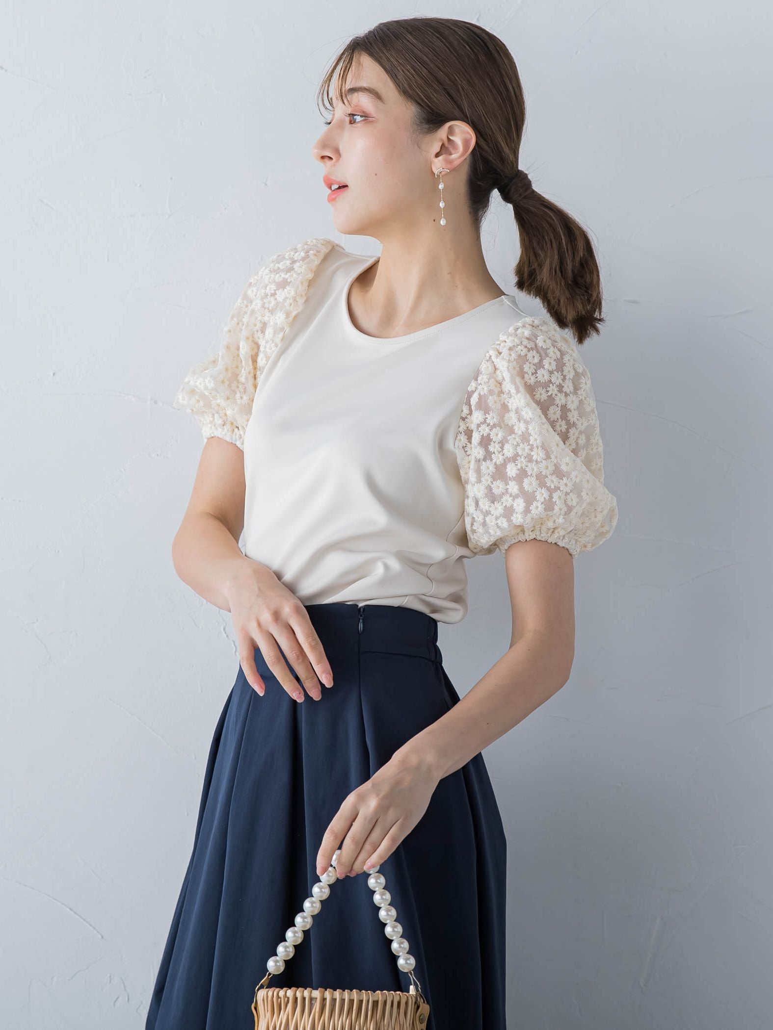 チュール刺繍ドッキングカットソー ≪手洗い可能≫