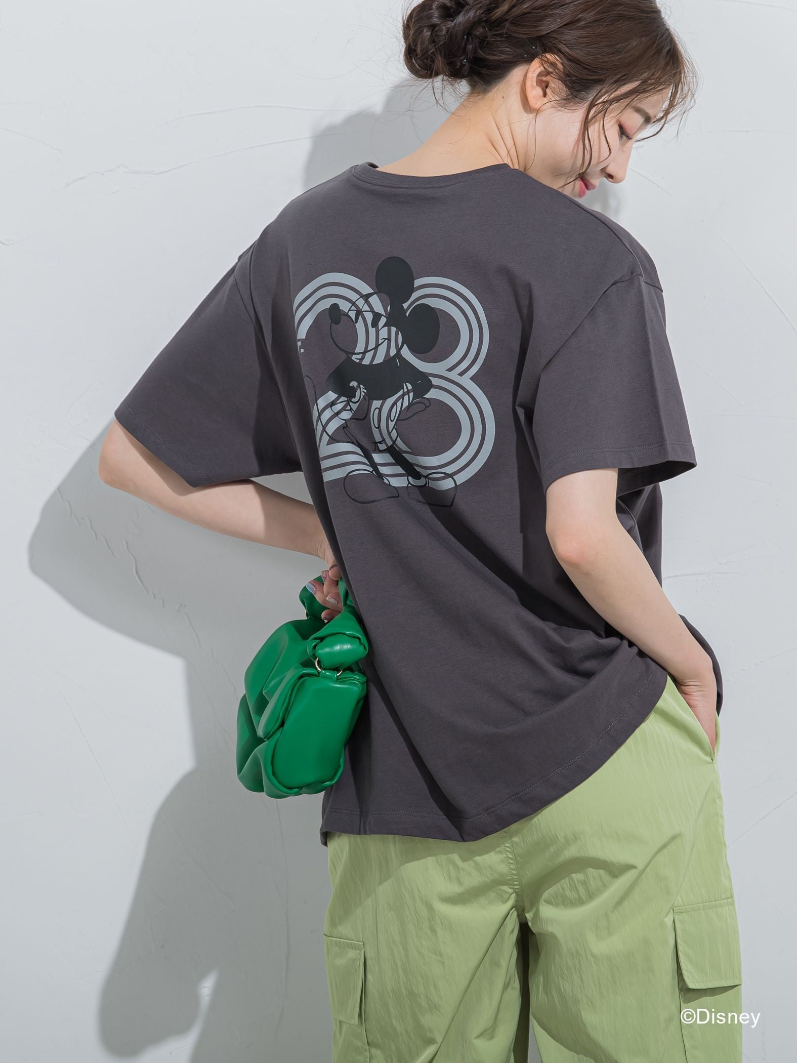 【DISNEY/ディズニー ミッキーマウス】MICKEYオーバーサイズバックプリントTシャツ《洗濯機で洗える》