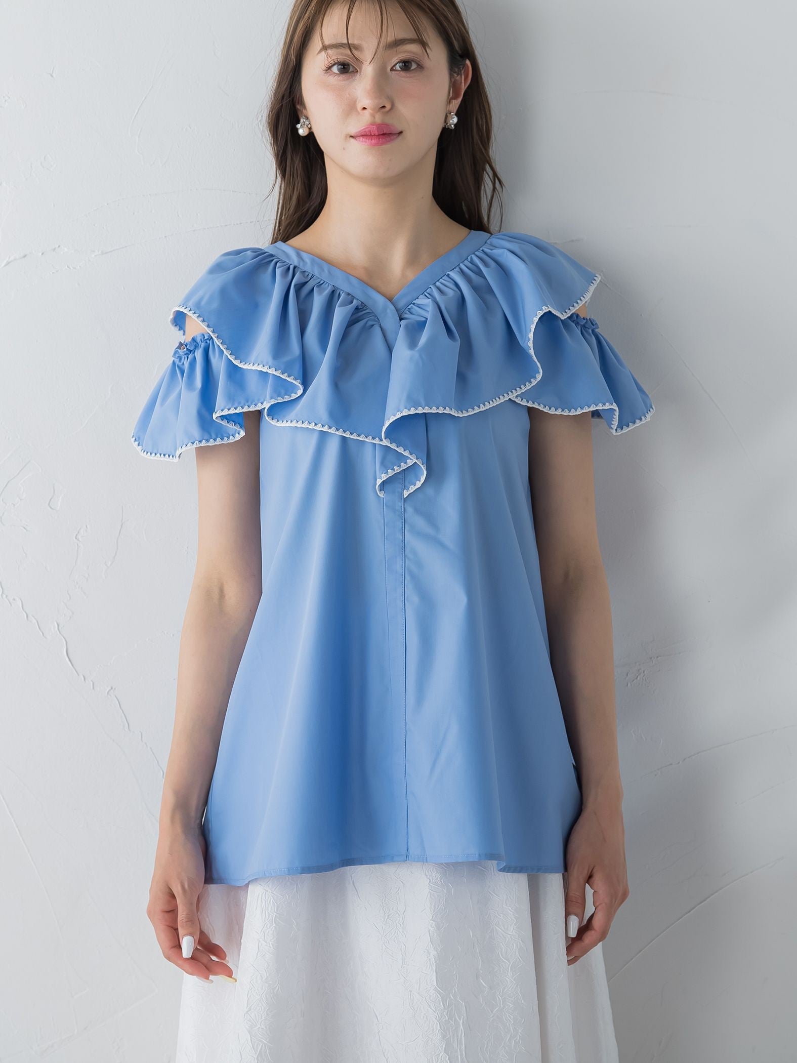 配色刺繍フリルブラウス≪手洗い可能≫