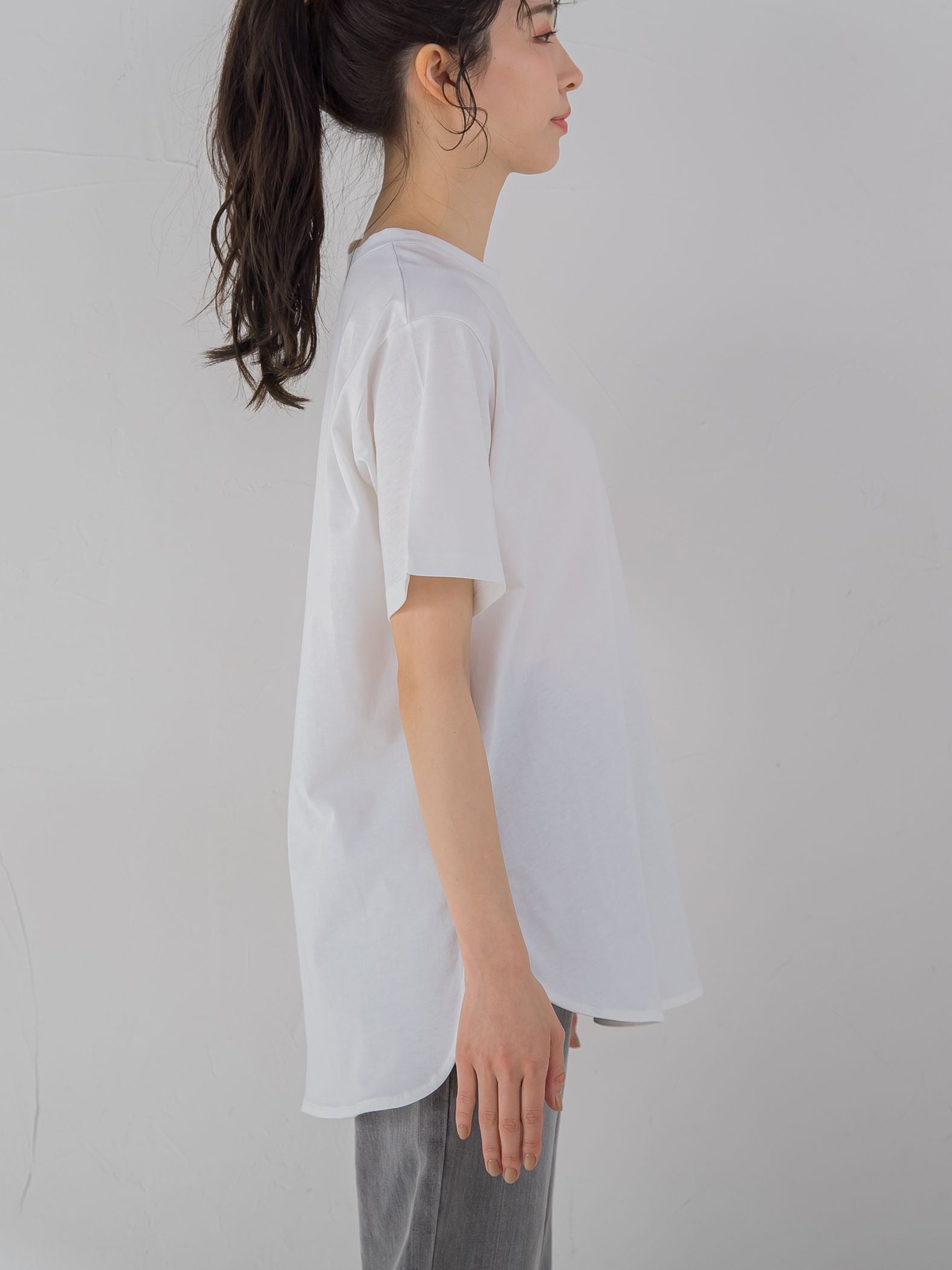 【一枚で決まる大人のTシャツ】ワンポイント刺繍Tシャツ《洗濯機で洗える》