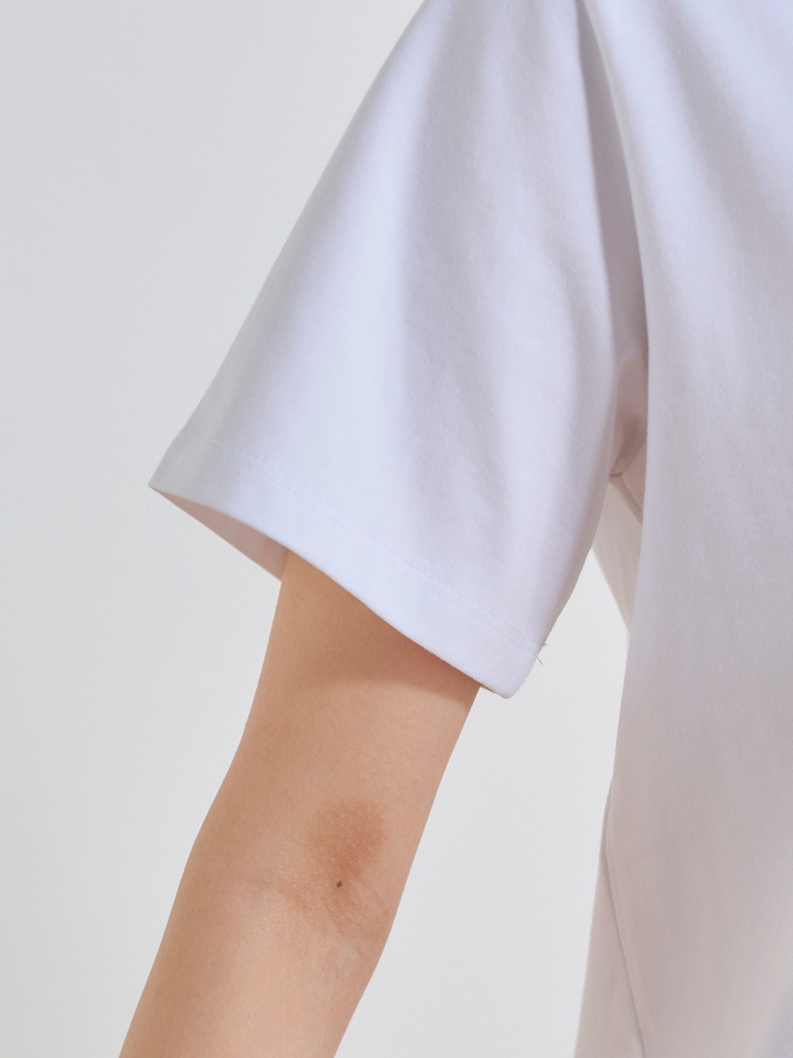 ブルドックTシャツ