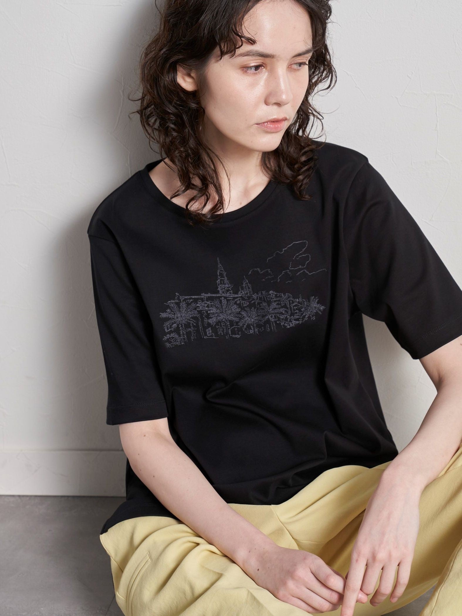 【大きいサイズ】コットン100%刺繍カットソー《洗濯機で洗える》