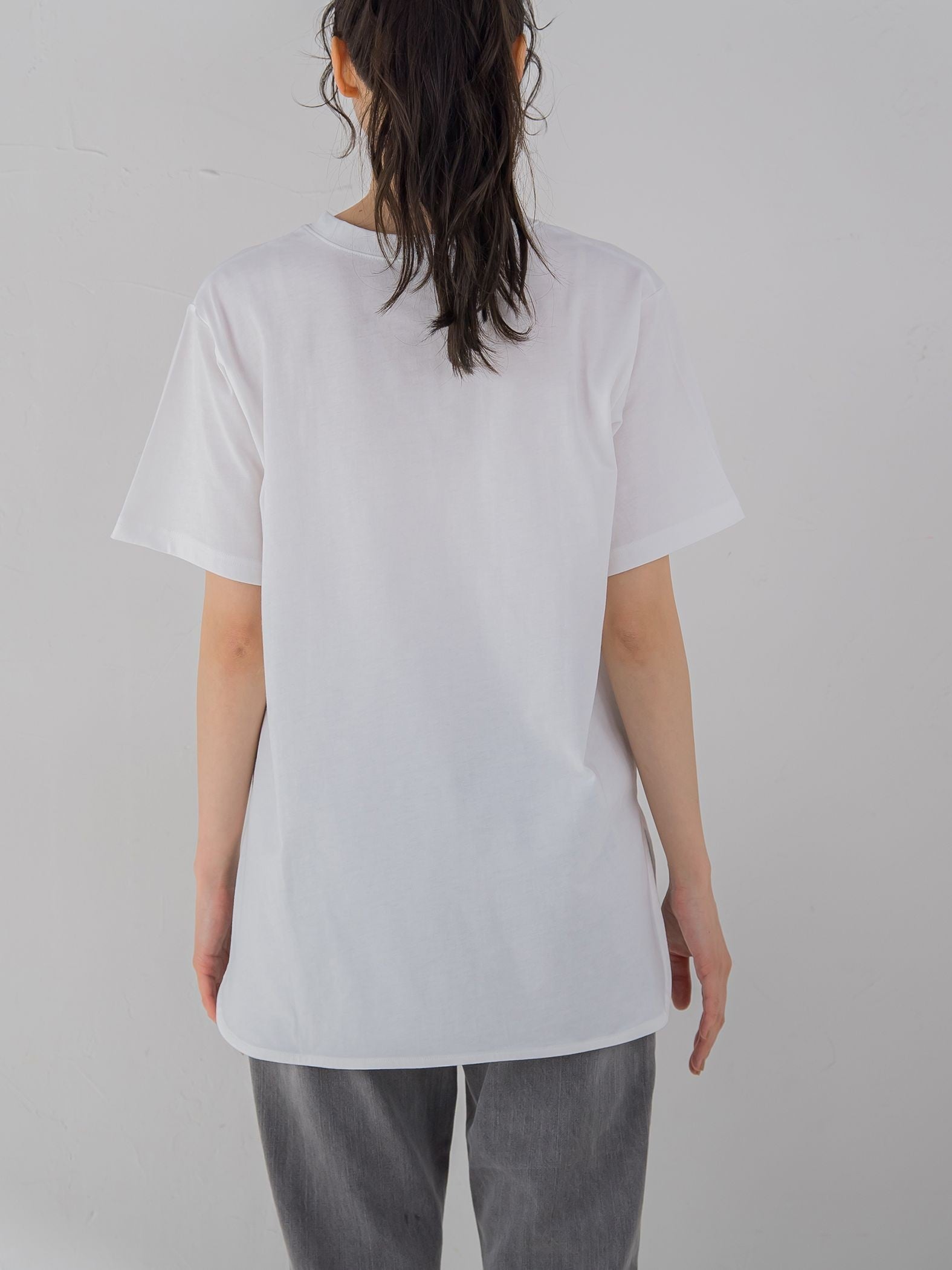 【一枚で決まる大人のTシャツ】ワンポイント刺繍Tシャツ《洗濯機で洗える》
