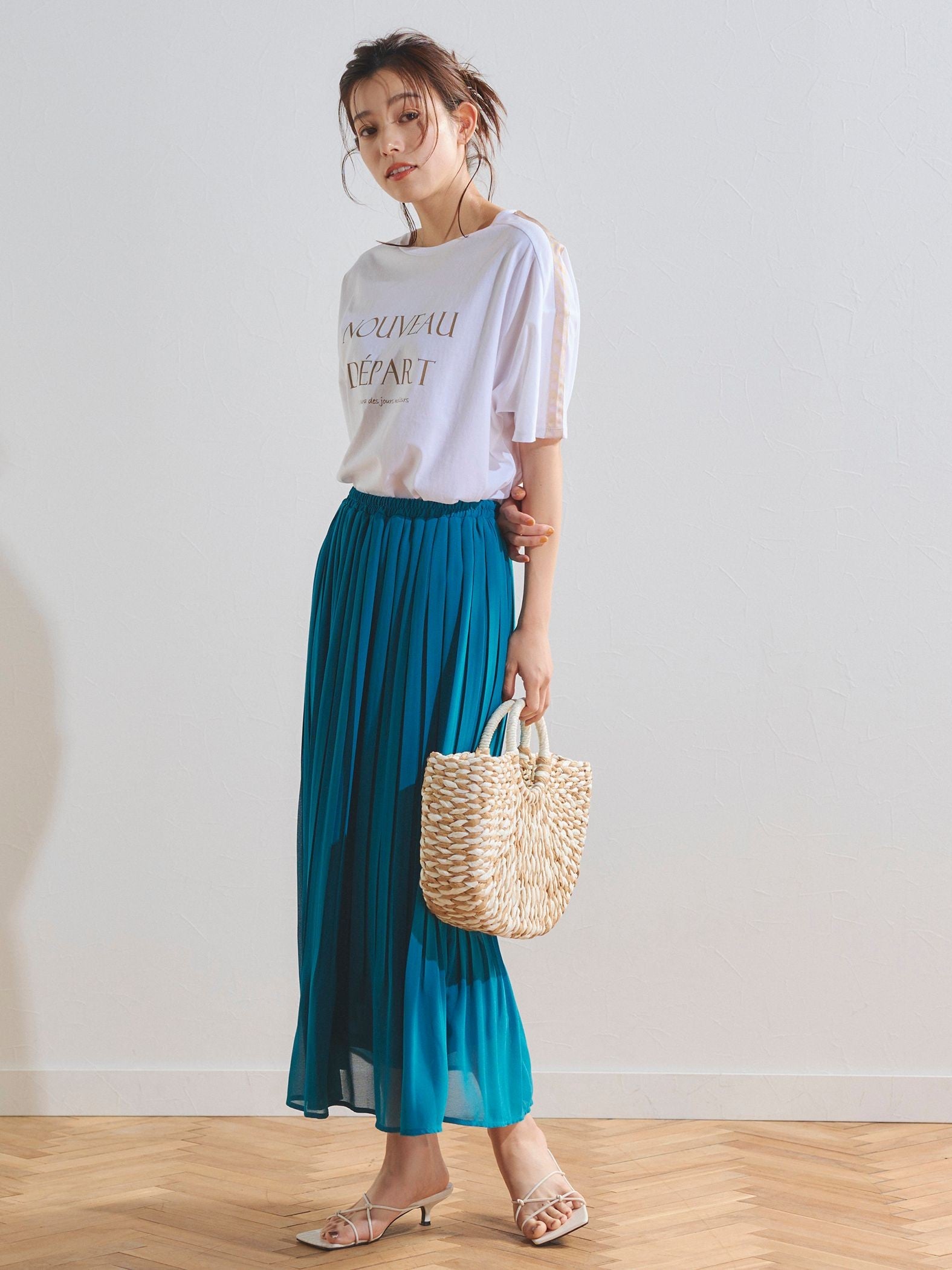 袖ラインロゴTシャツ