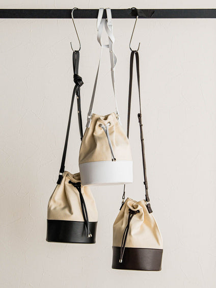 【APPLE LEATHER】キャンバス×アップルレザー巾着バッグ