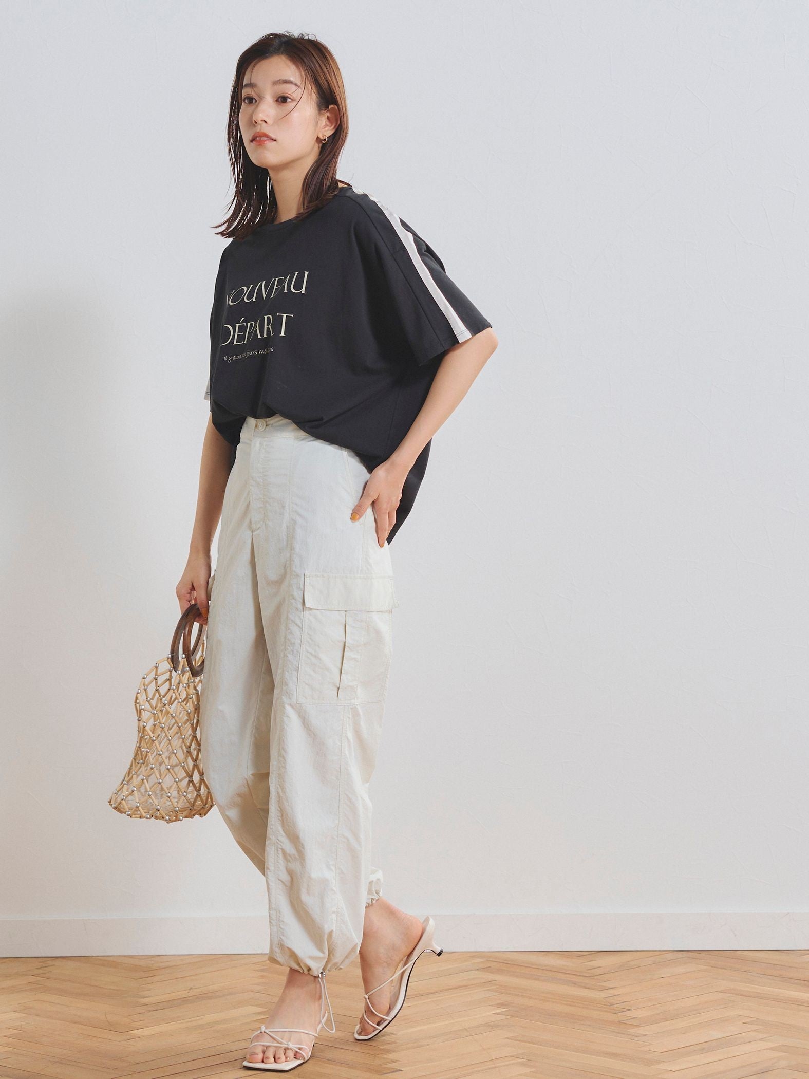 袖ラインロゴTシャツ