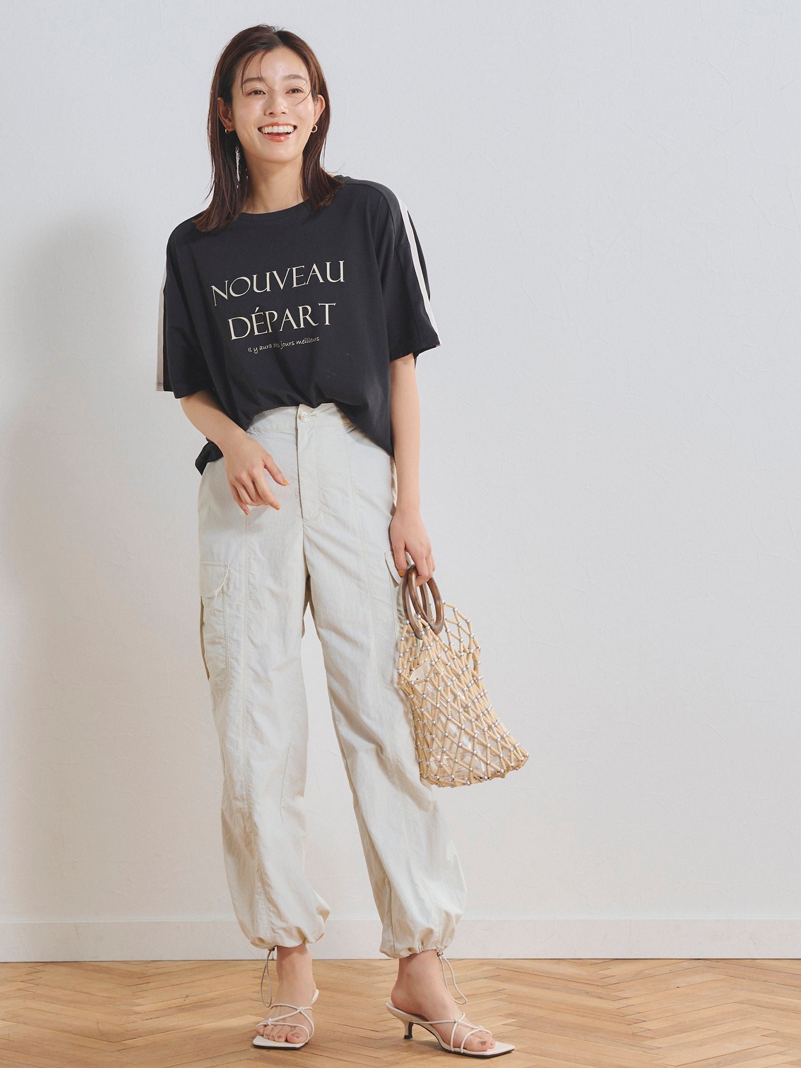 袖ラインロゴTシャツ