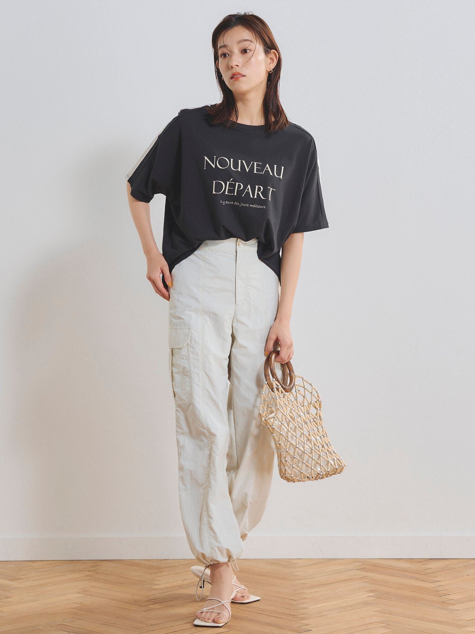 袖ラインロゴTシャツ