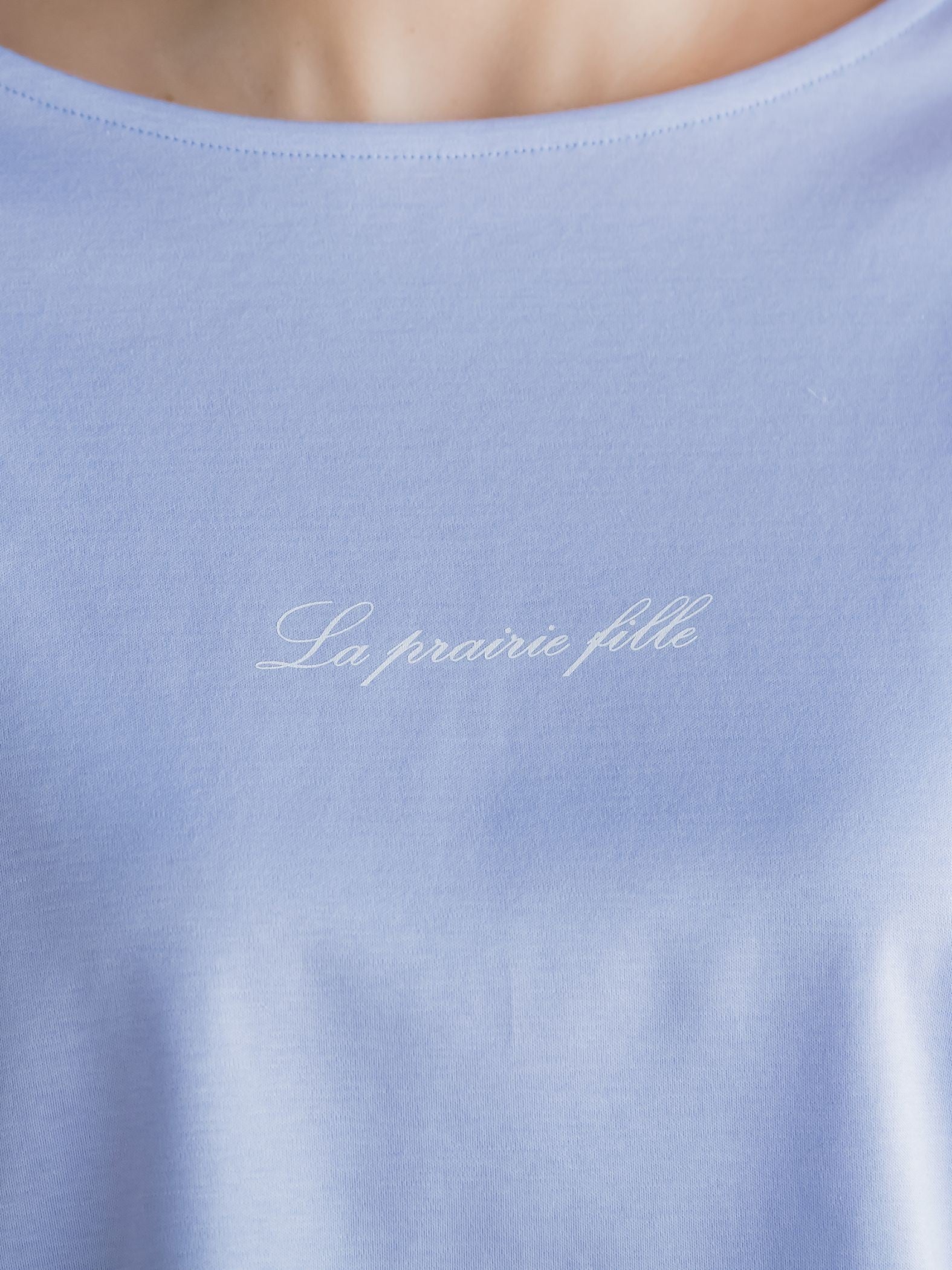 ラウンドカットロゴTシャツ ≪洗濯機で洗える≫