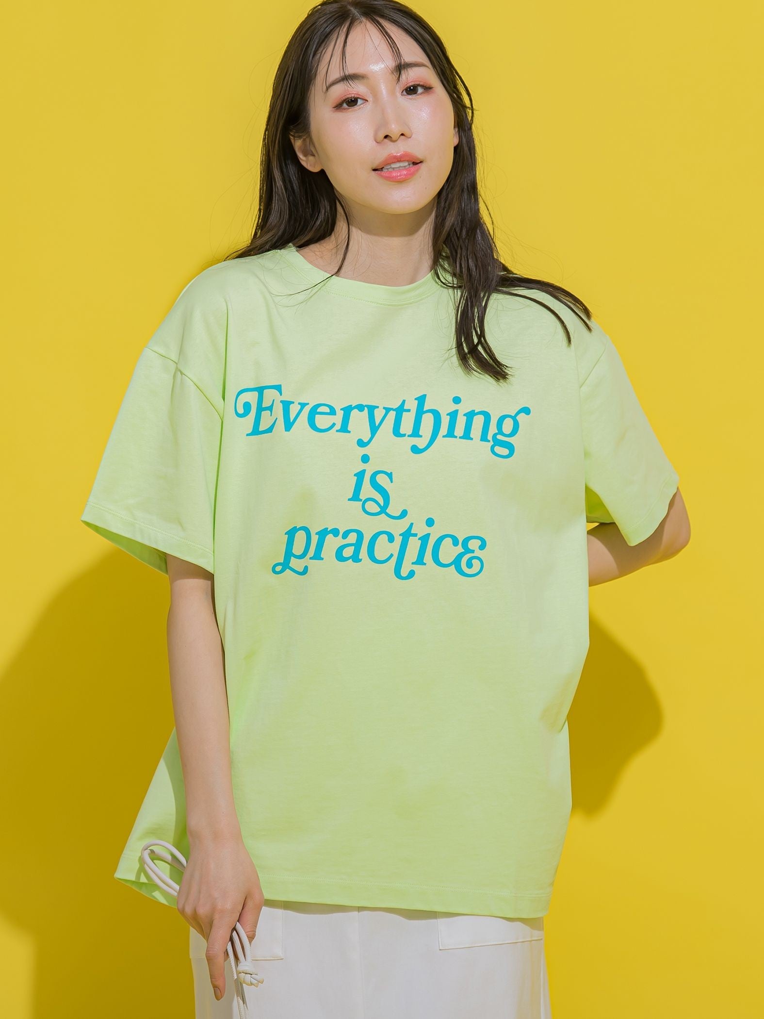 【大人も取り入れやすい】ロゴTシャツ《洗濯機で洗える》