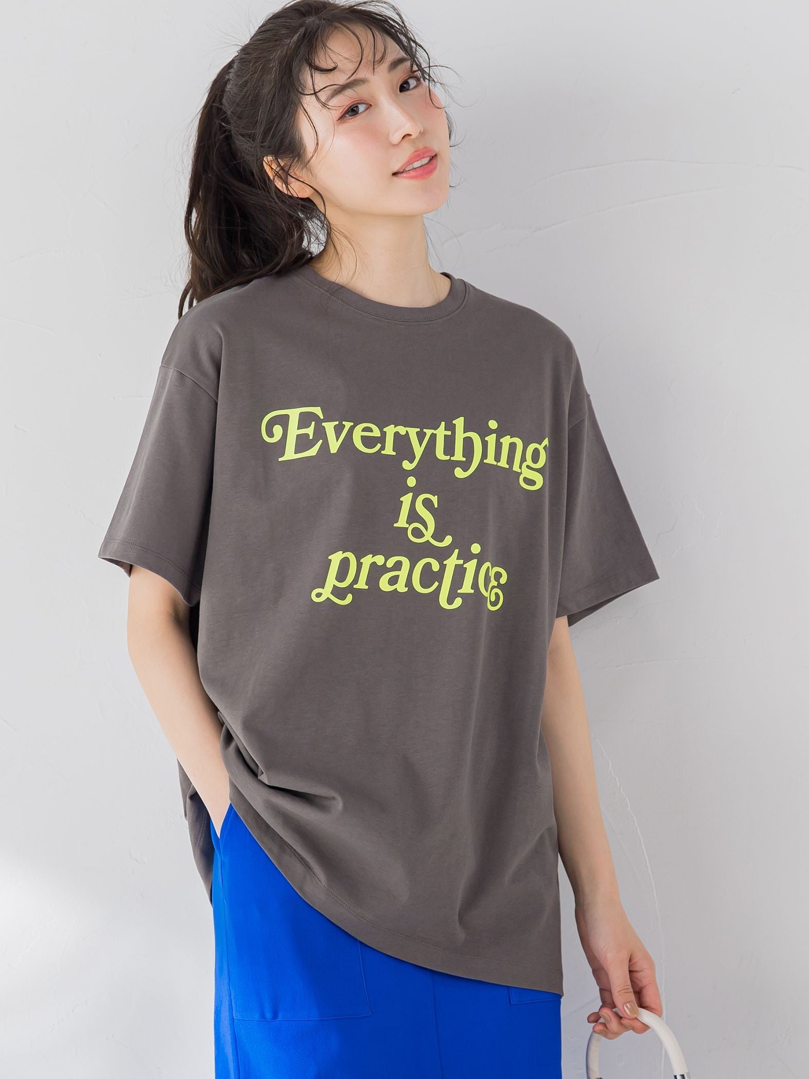 【大人も取り入れやすい】ロゴTシャツ《洗濯機で洗える》
