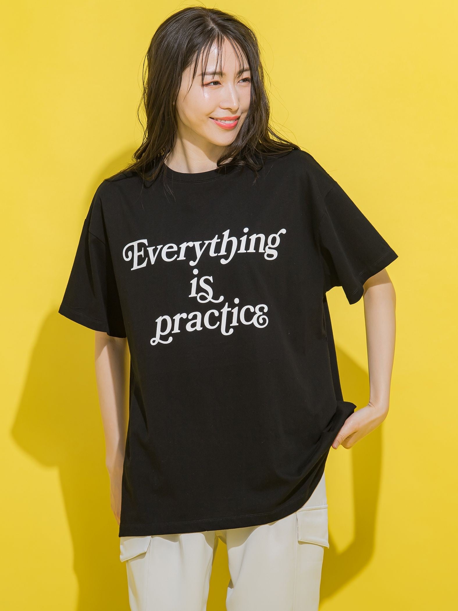 【大人も取り入れやすい】ロゴTシャツ《洗濯機で洗える》