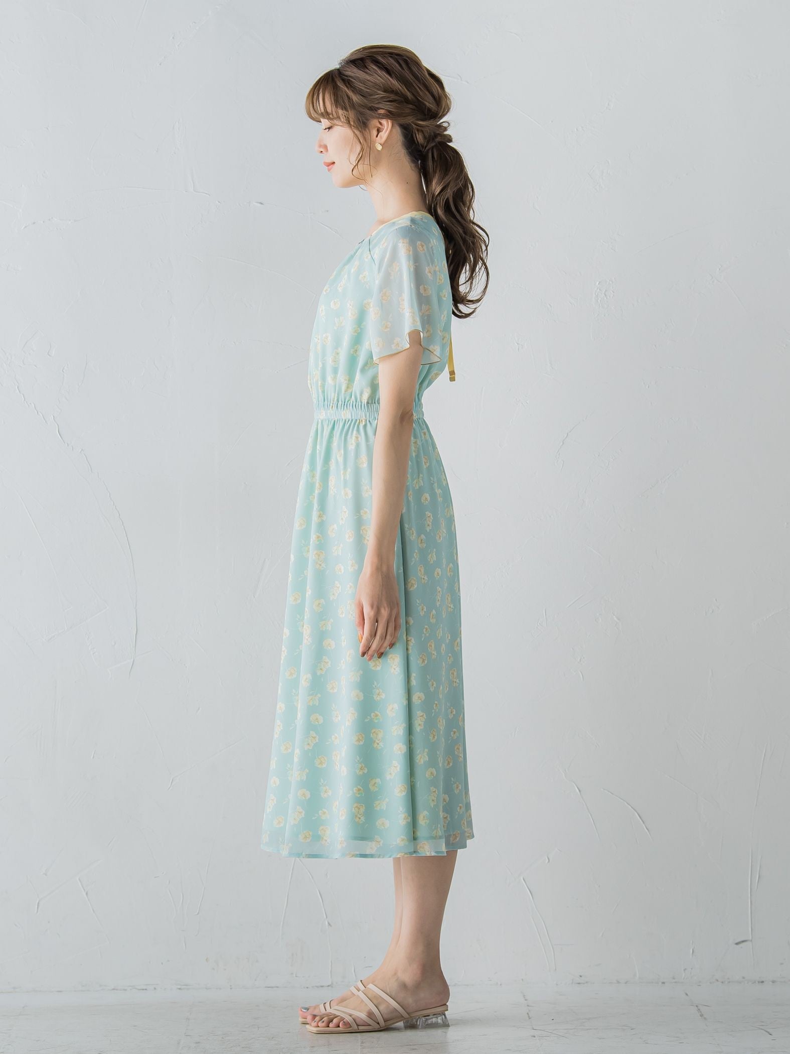 小花柄シアーワンピース ≪洗濯機で洗える≫