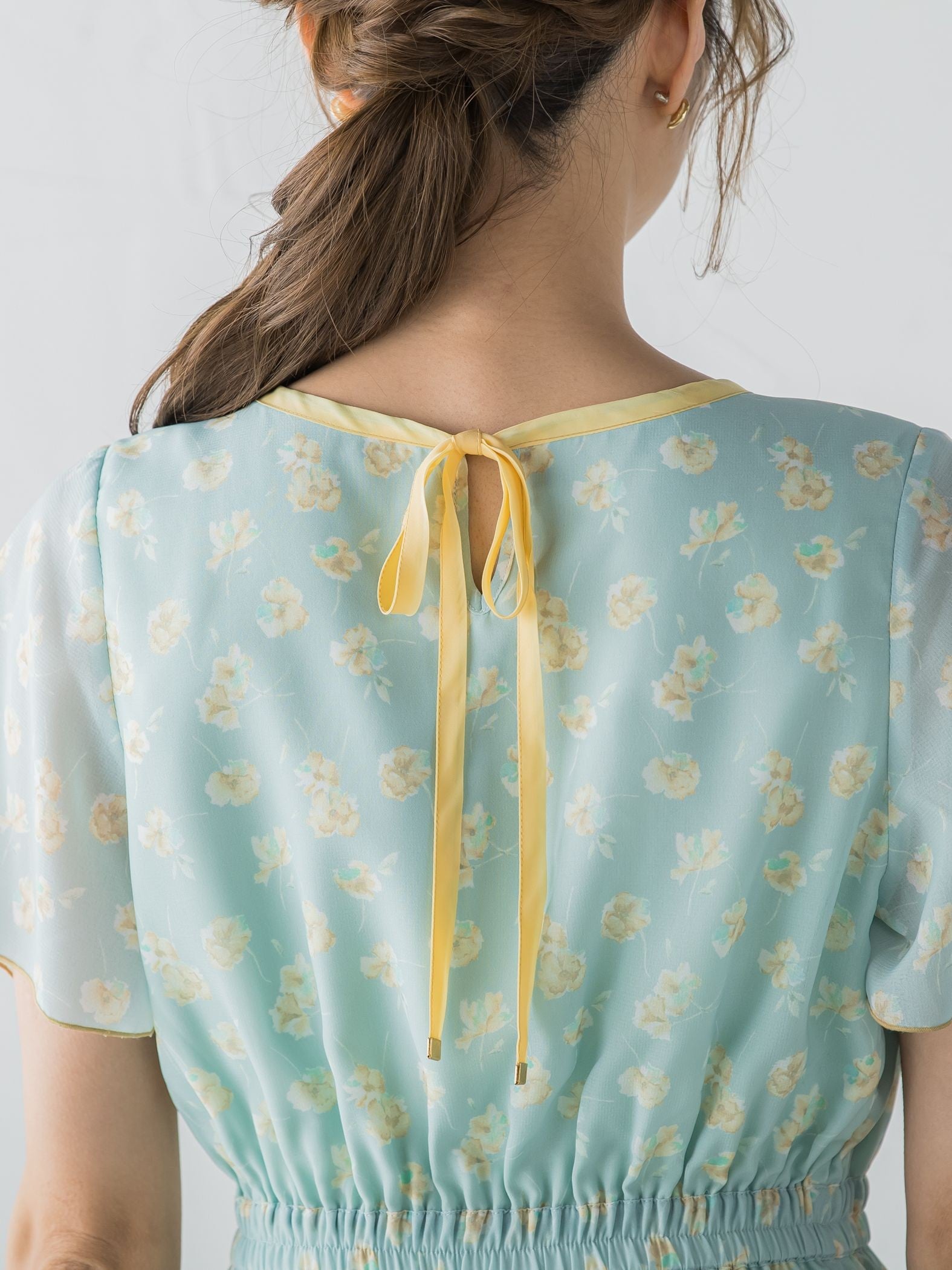 小花柄シアーワンピース ≪洗濯機で洗える≫