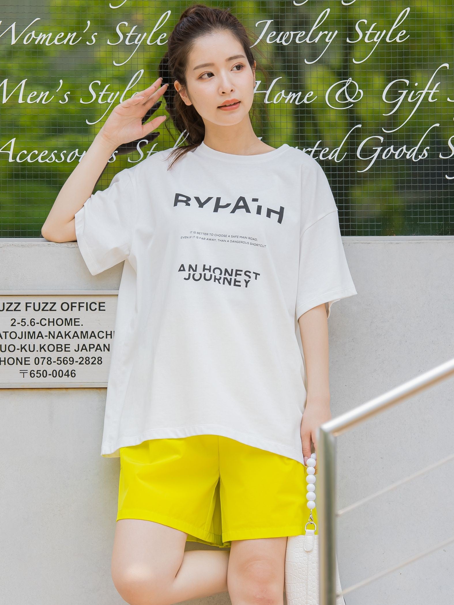 【大人も取り入れやすい1枚】アブストラクトカラーTシャツ《洗濯機で洗える》