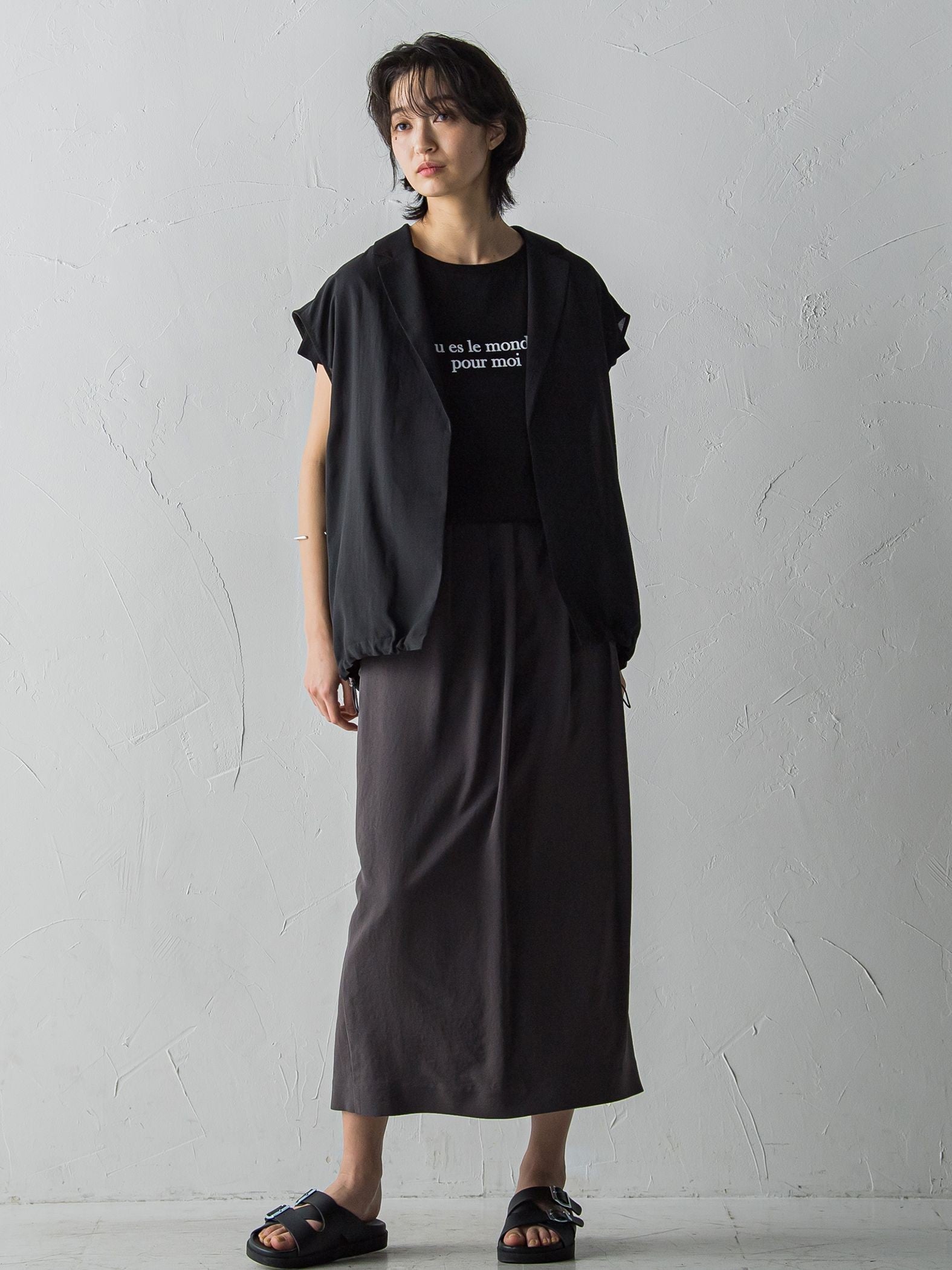 星刺繍タックショルダーロゴTシャツ≪洗濯機で洗える≫