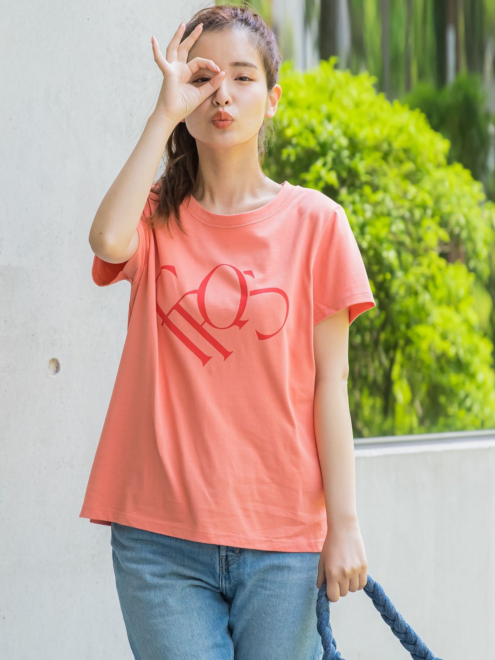 【大人も取り入れやすい1枚】ロゴTシャツ《洗濯機で洗える》
