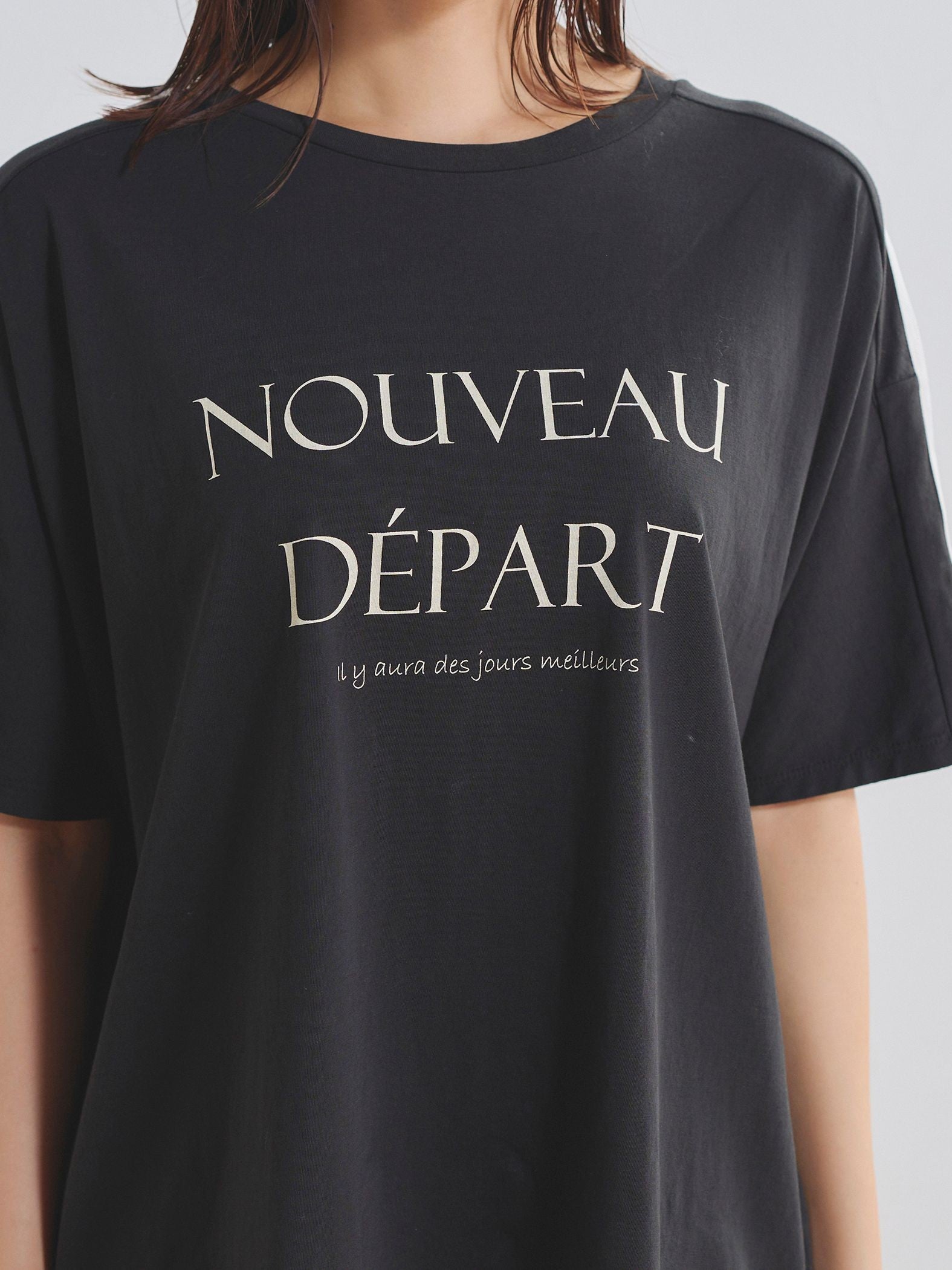 袖ラインロゴTシャツ