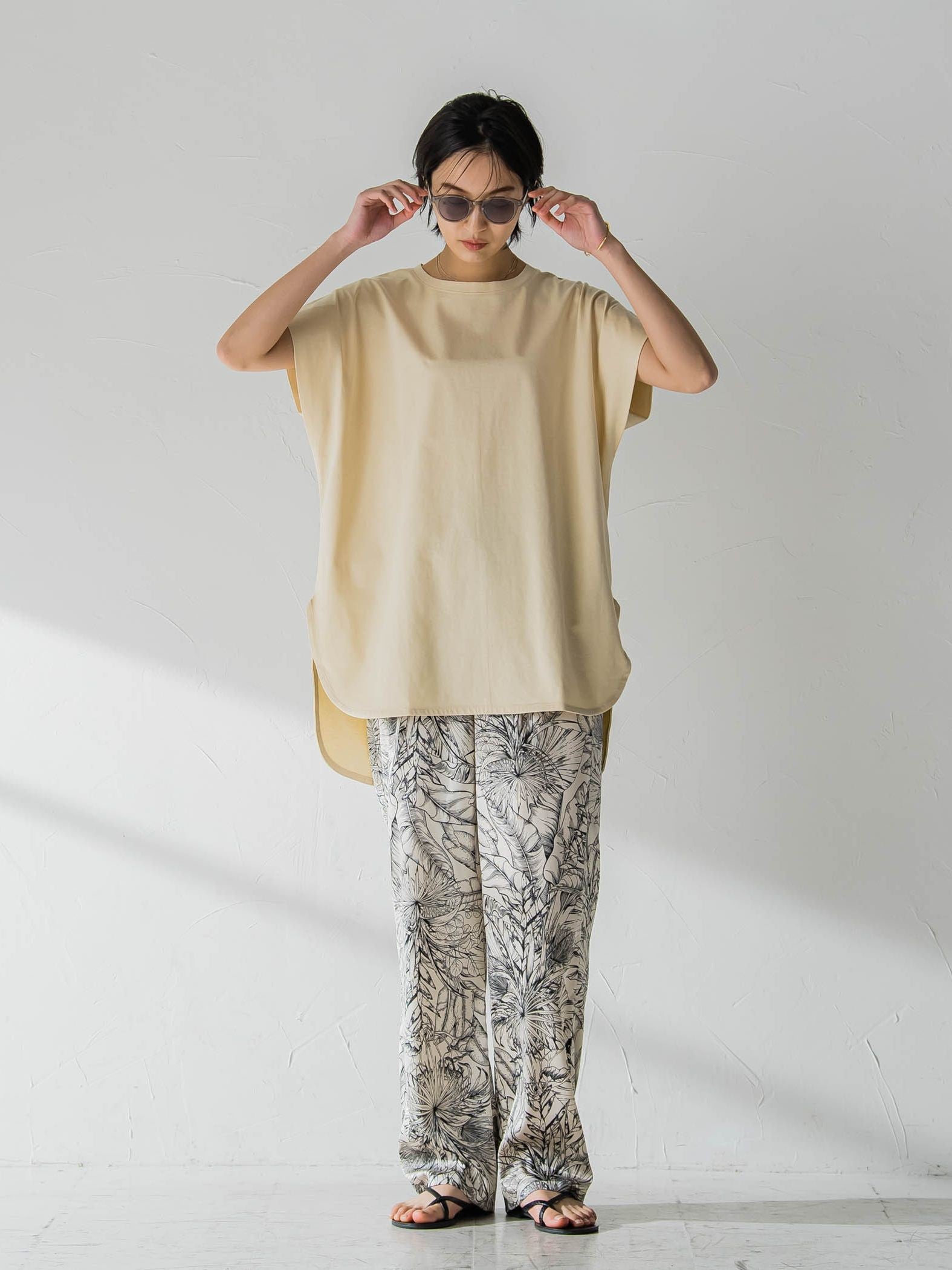 無地タックTシャツ≪洗濯機で洗える≫