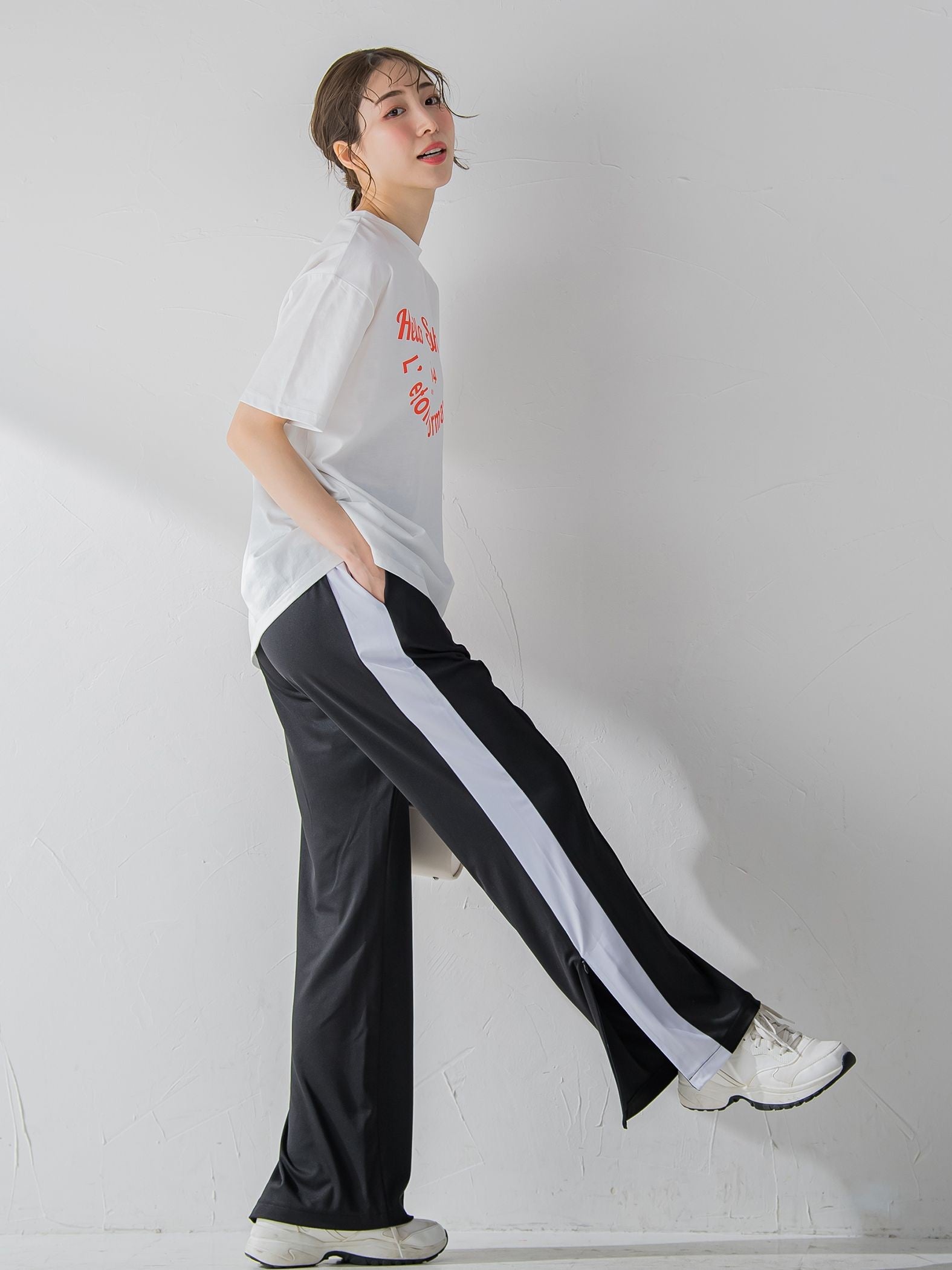【サイドのラインがアクセント】ラインパンツ《手洗い可能》
