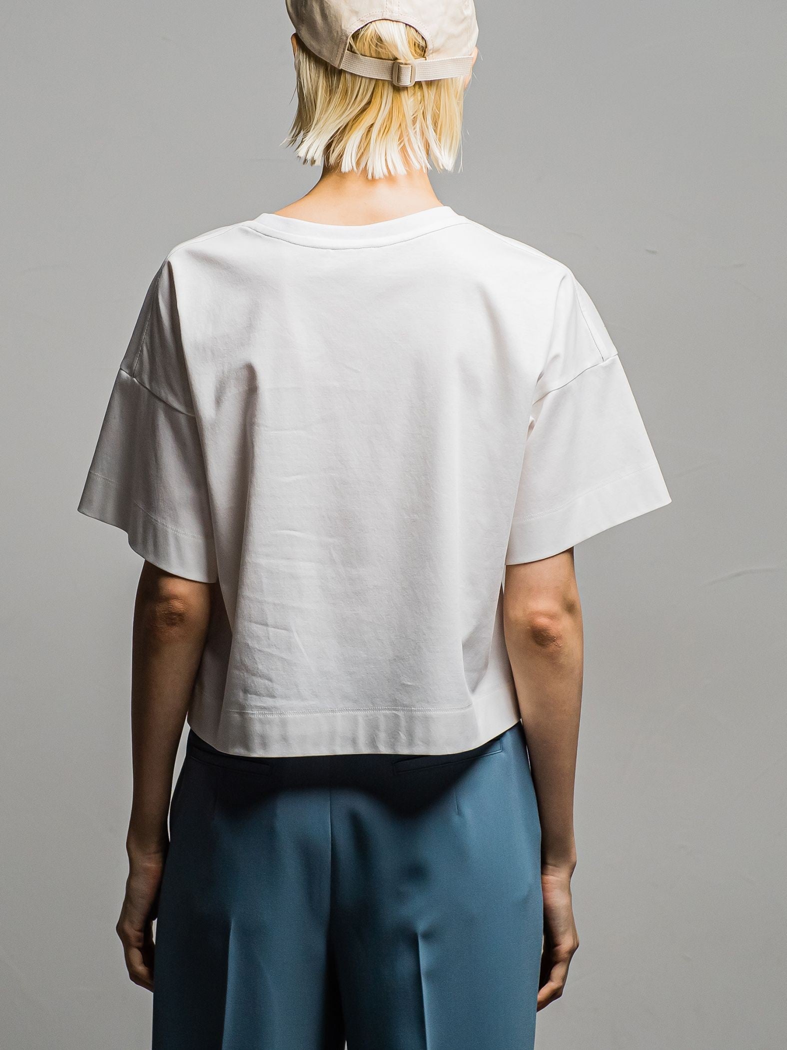 LEO クロップTシャツ