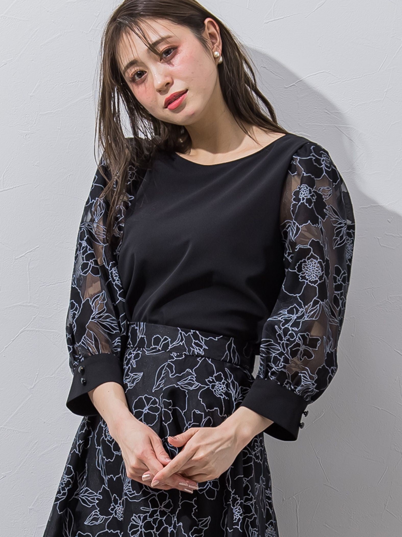 【大きいサイズ】袖シアーラインフラワープルオーバー≪手洗い可能/セットアップ対応≫