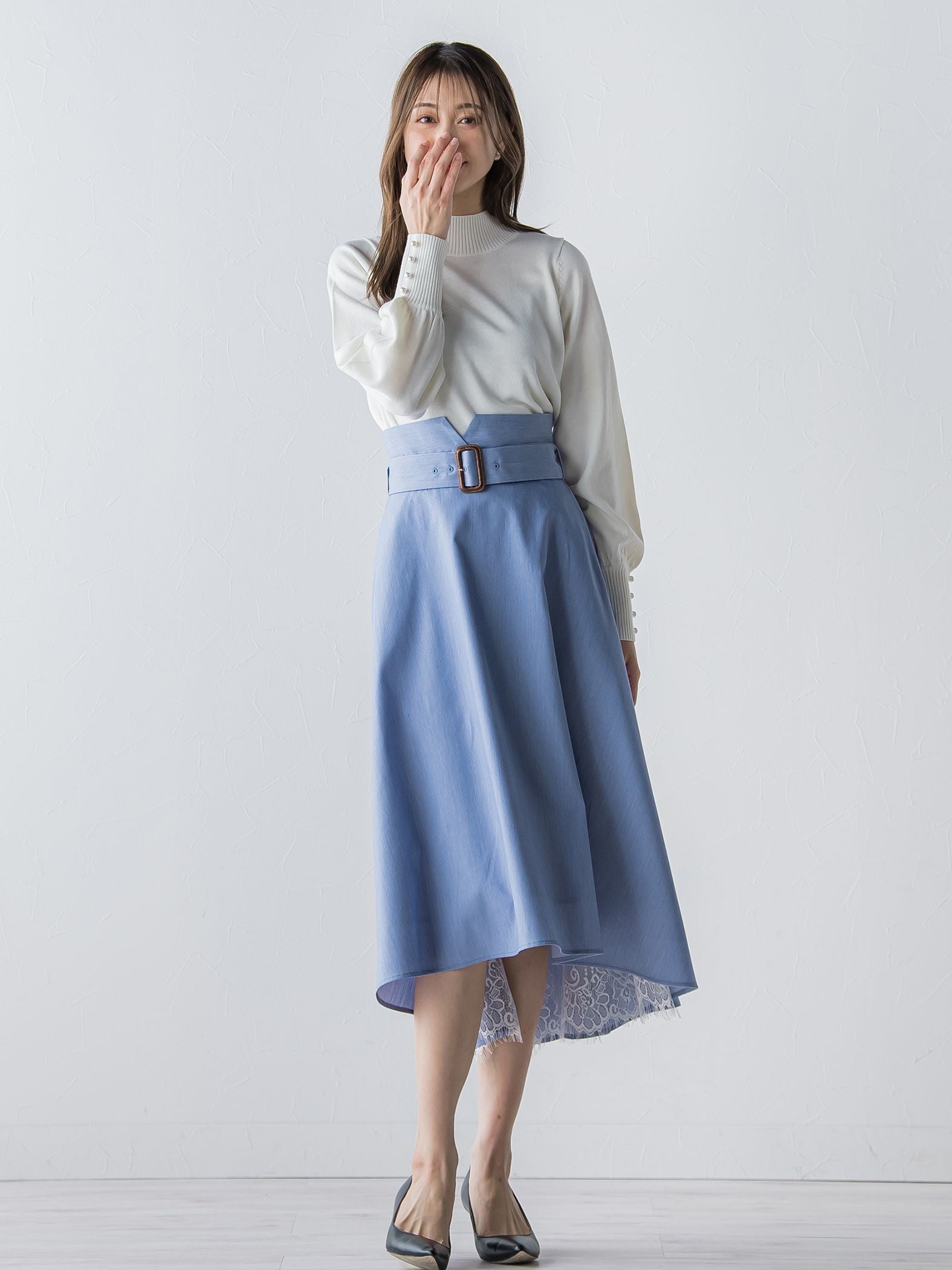 裾レースベルト付きスカート