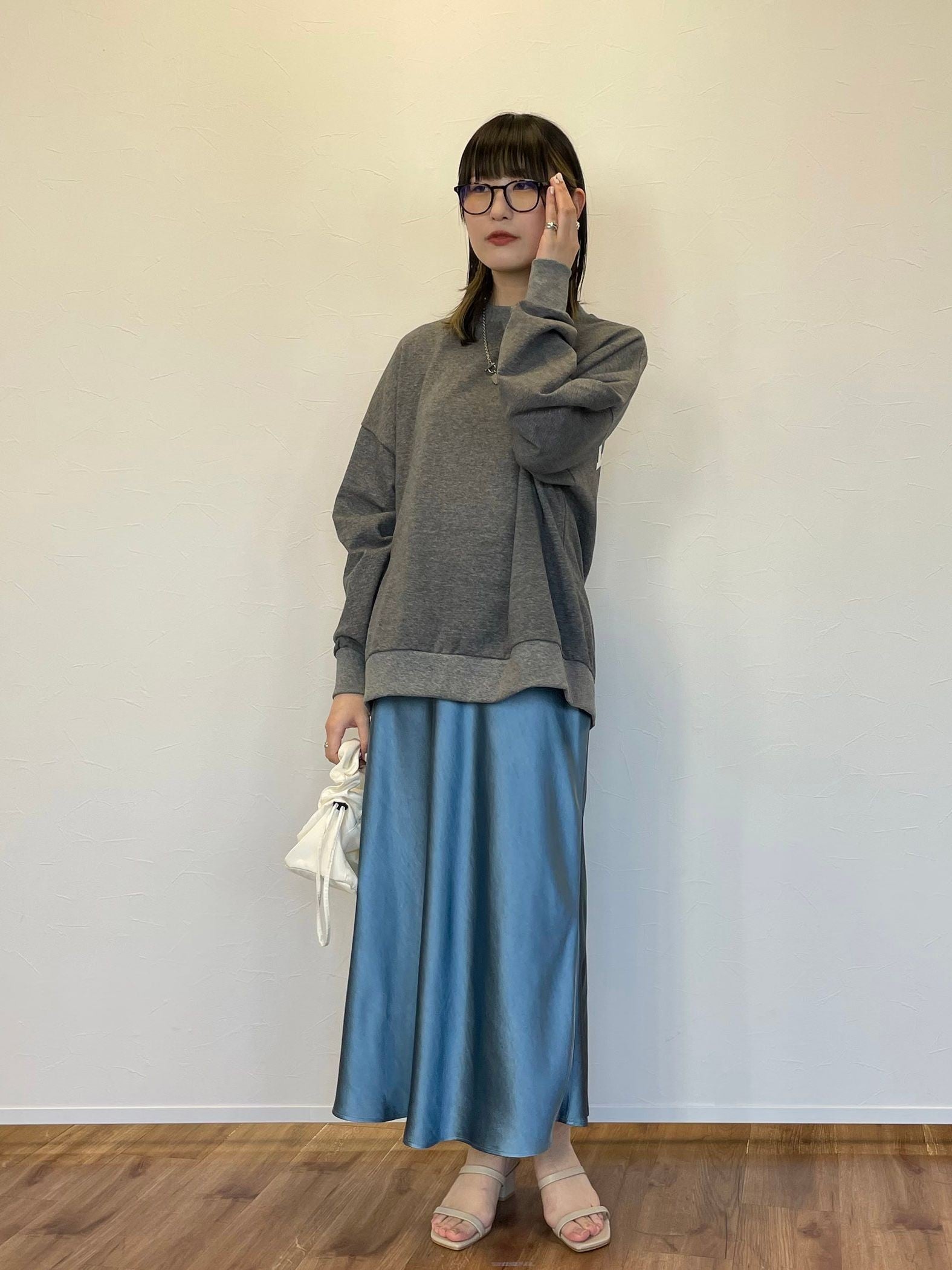 【バックスタイルもオシャレ!】ロゴスウェット《洗濯機で洗える》