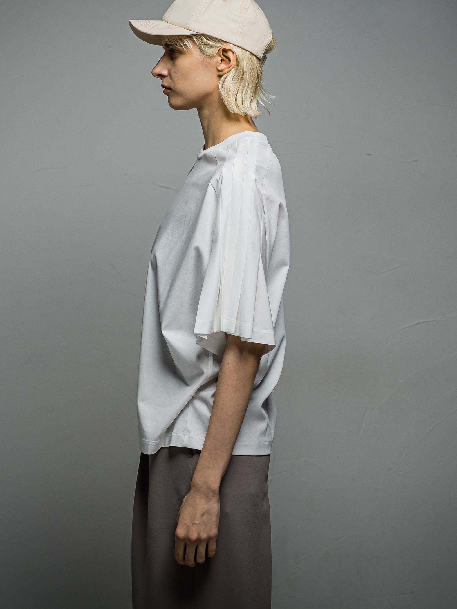 SOPHIA フラワースリーブTOP
