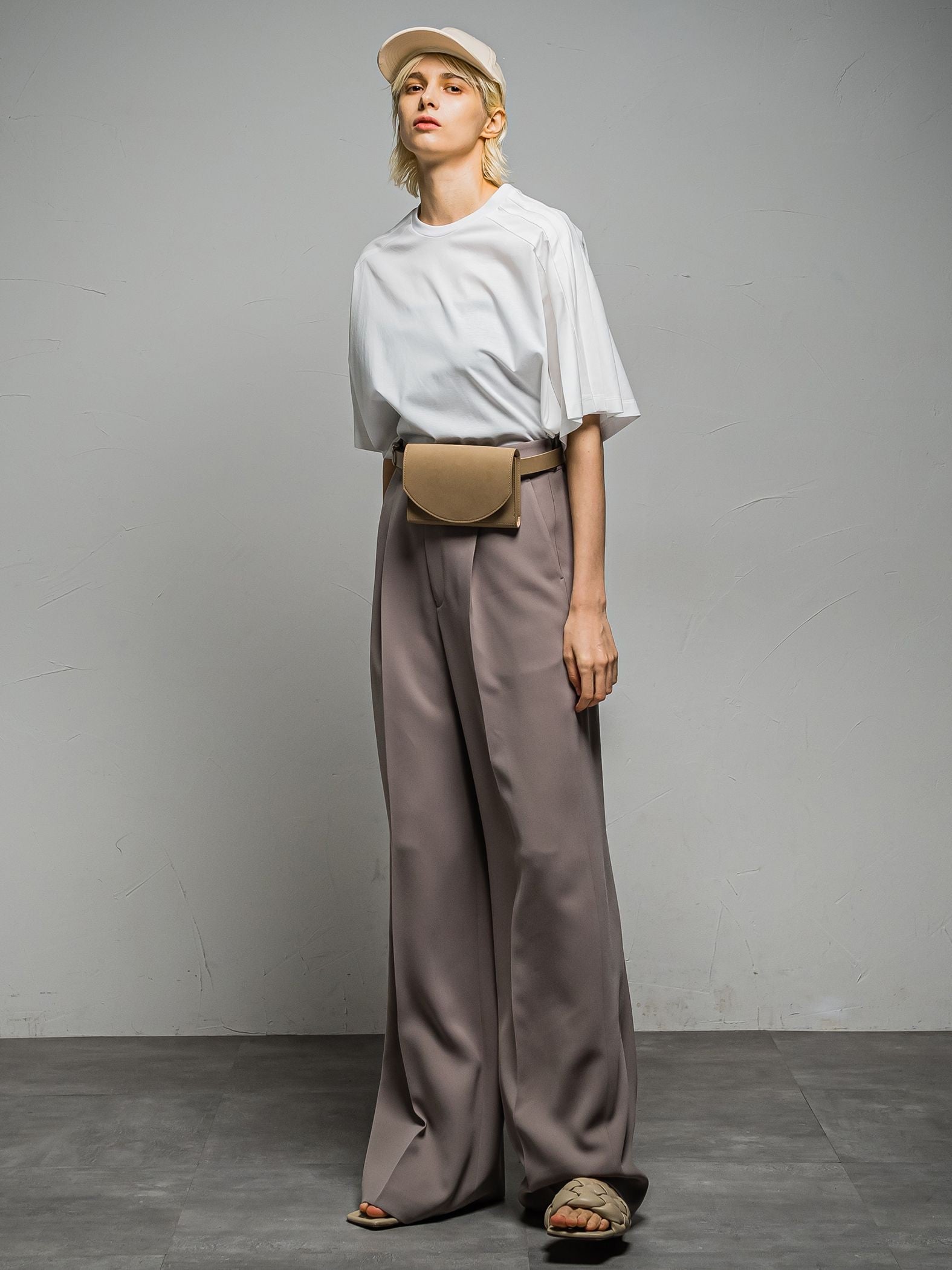 SOPHIA フラワースリーブTOP