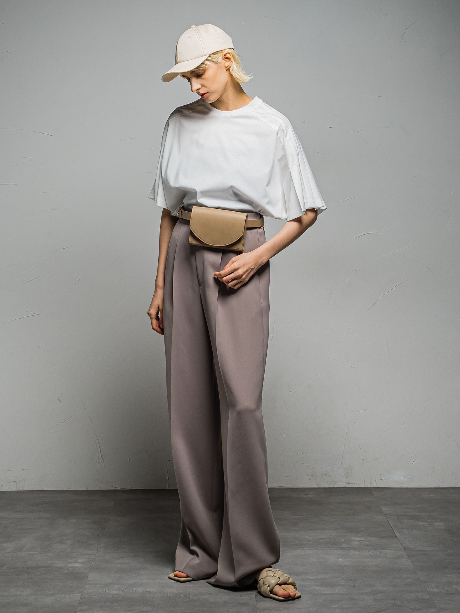 SOPHIA フラワースリーブTOP