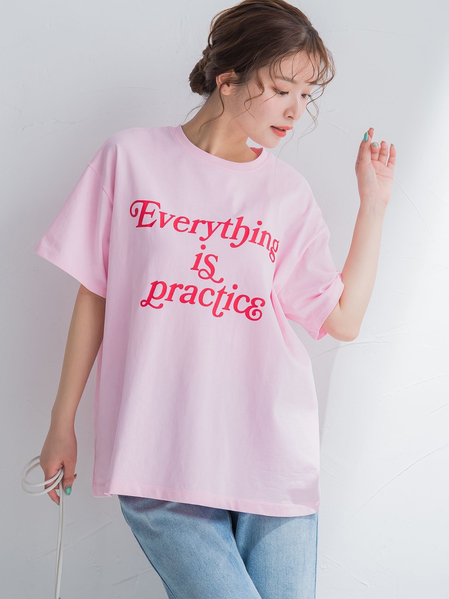 【大人も取り入れやすい】ロゴTシャツ《洗濯機で洗える》