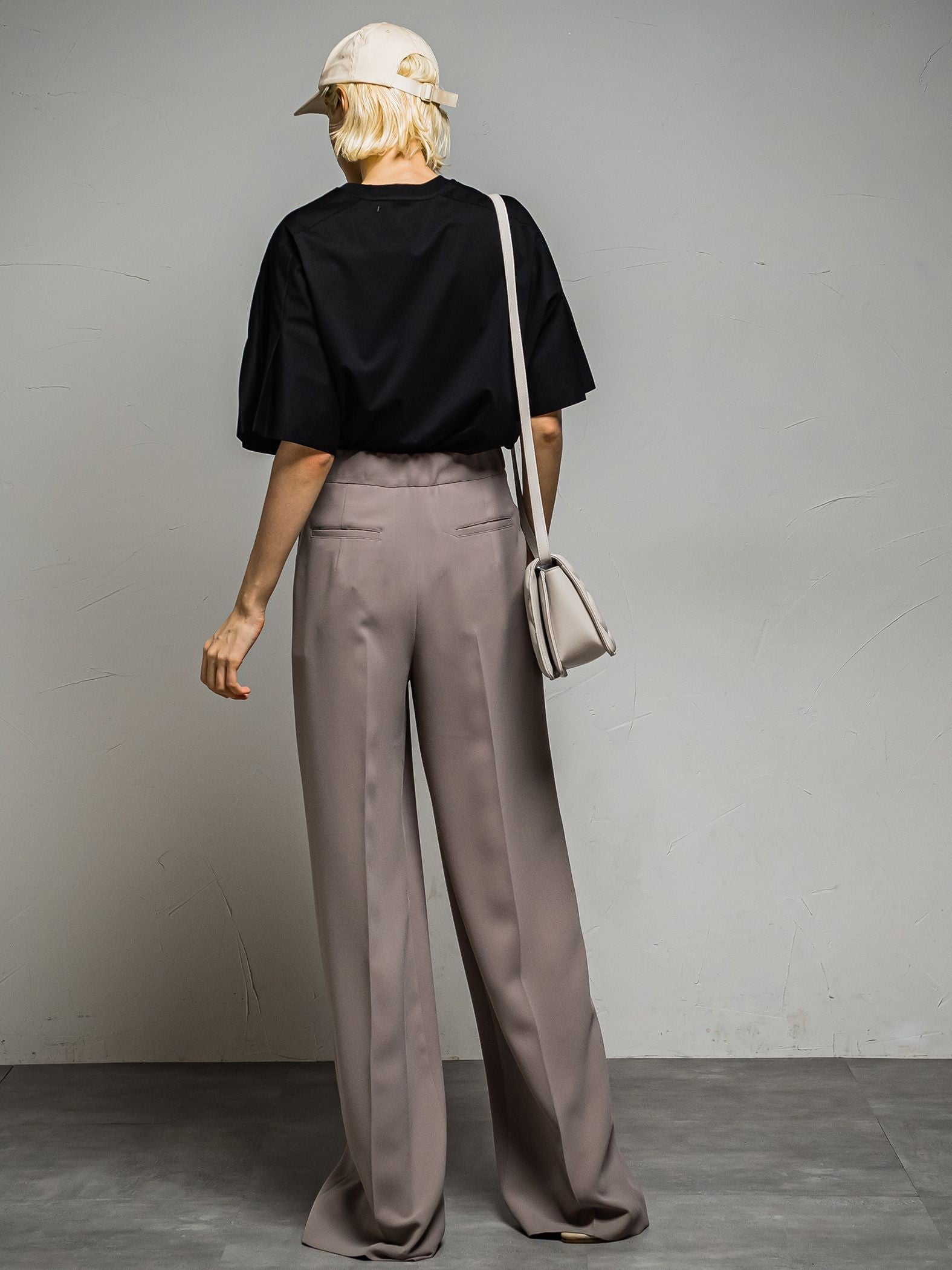 SOPHIA フラワースリーブTOP