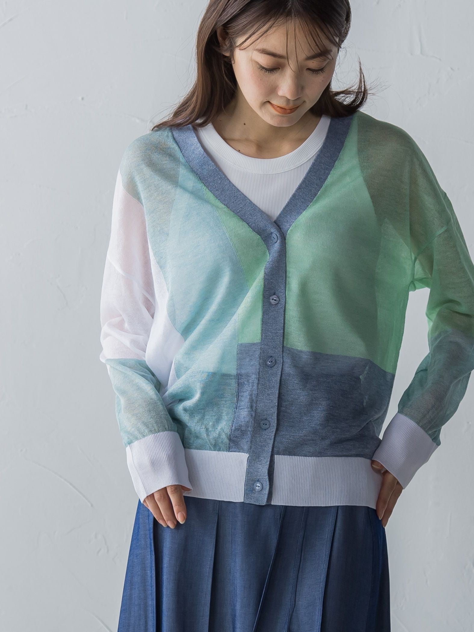 LEVITAブロッキングシアーカーディガン≪手洗い可能≫