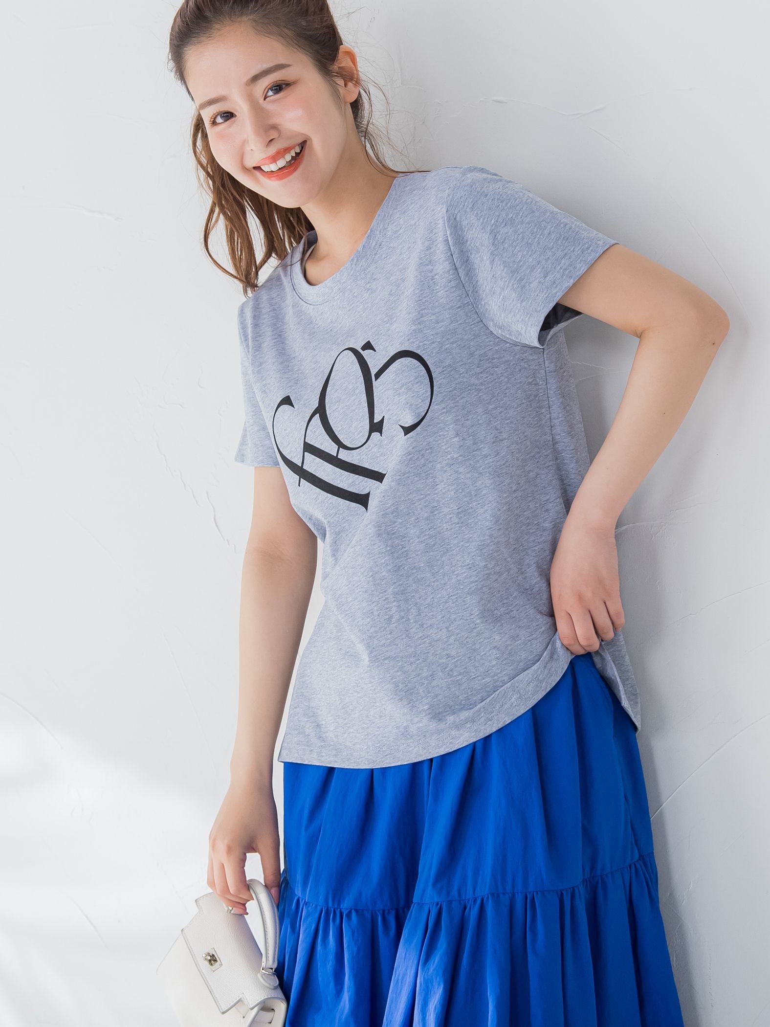 【大人も取り入れやすい1枚】ロゴTシャツ《洗濯機で洗える》