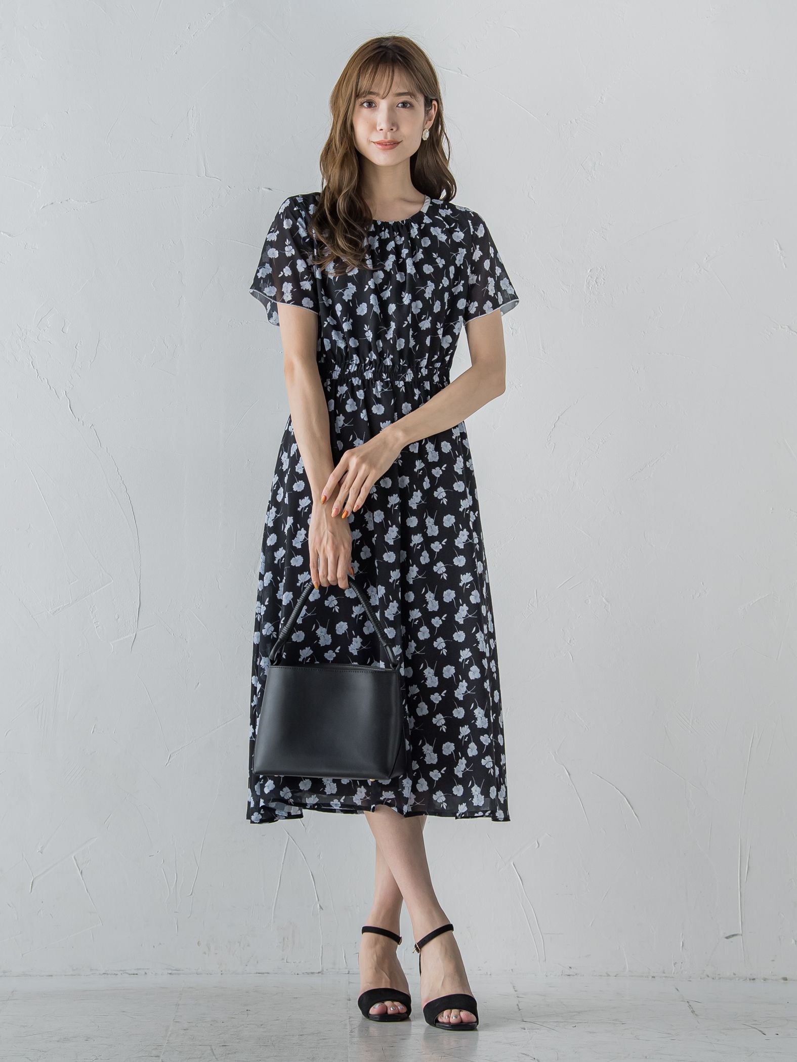 小花柄シアーワンピース ≪洗濯機で洗える≫